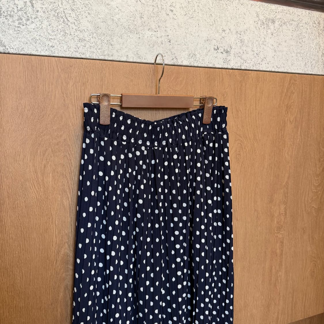 빈티지 밴딩 스커트 팬츠 도트 패턴 프린팅 디테일 루즈핏 네이비 상품이미지3