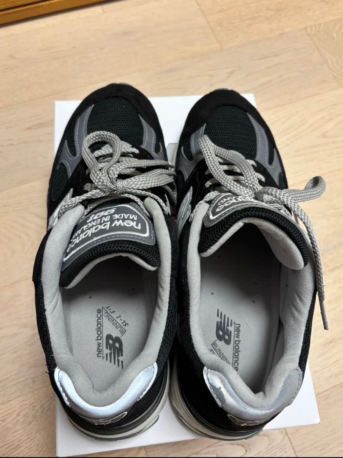 뉴발란스 991v2 상품이미지1