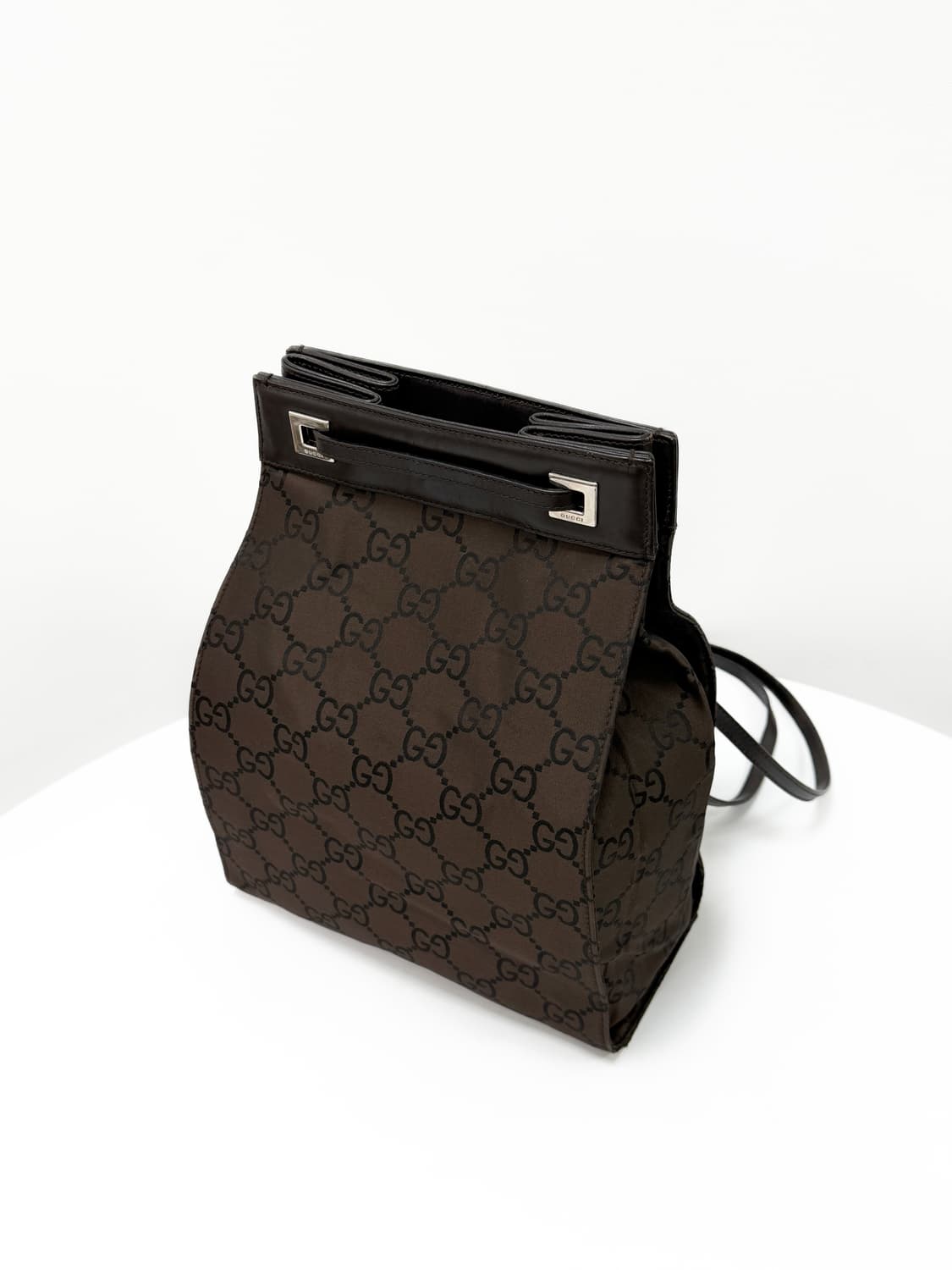 구찌 GG 나일론 레더 트리밍 원 숄더 백팩 상품이미지4