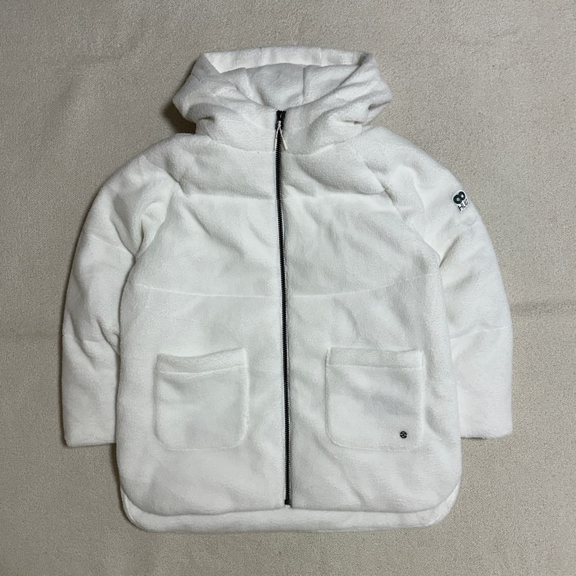 huit8 위뜨 티챠 플리스 구스다운 미드파카 상품이미지2