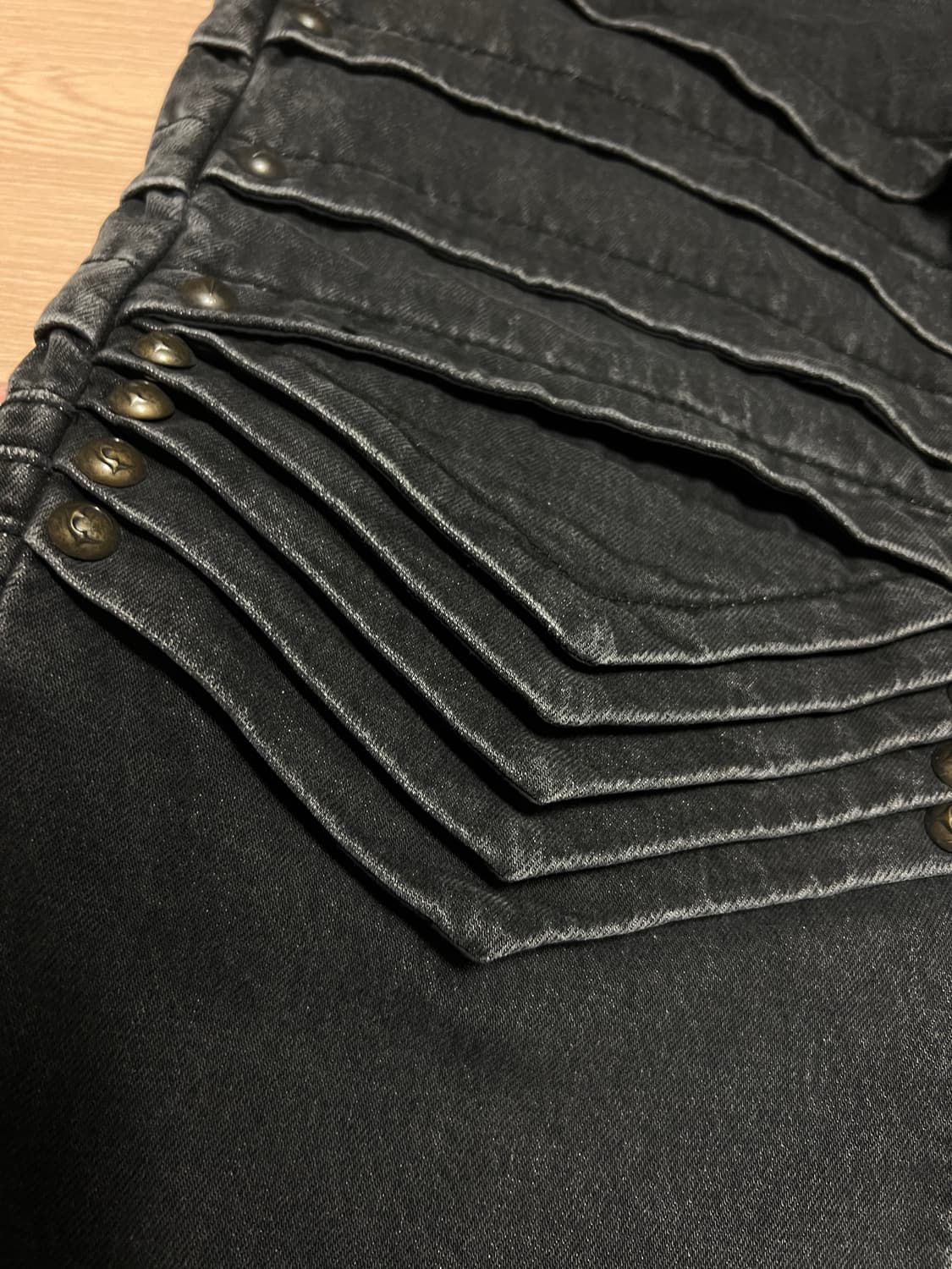 떠그클럽 풀스터드 데님팬츠 블랙 2사 상품이미지3