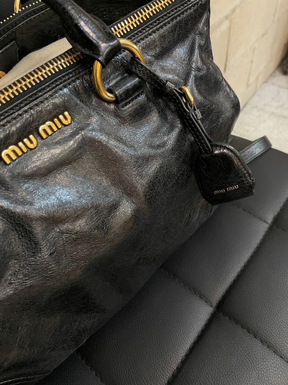 미우미우 비텔로 샤인 숄더 백 상품이미지6