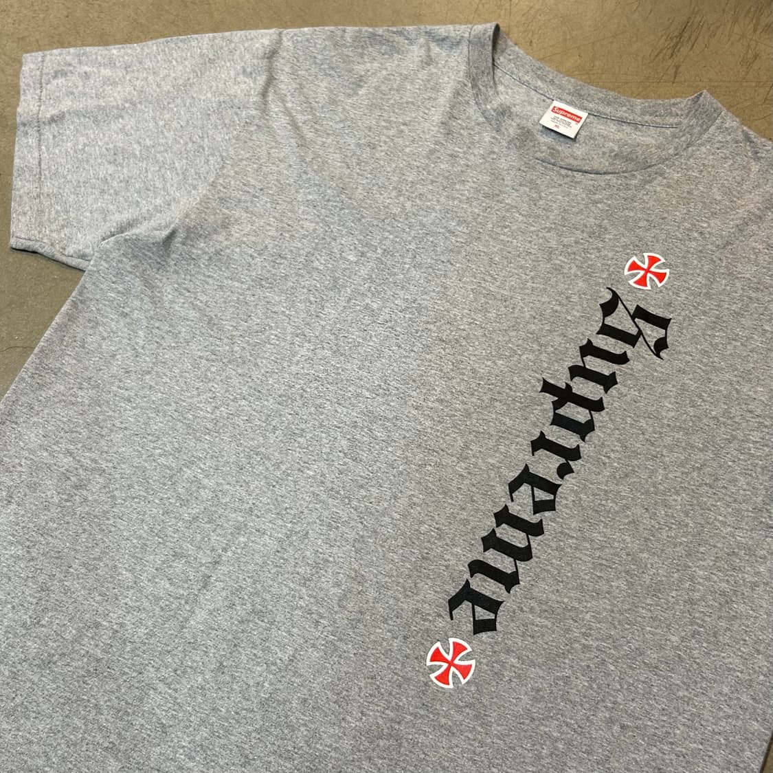🫶🏻 슈프림 Gray 반팔티 🫶🏻 상품이미지2