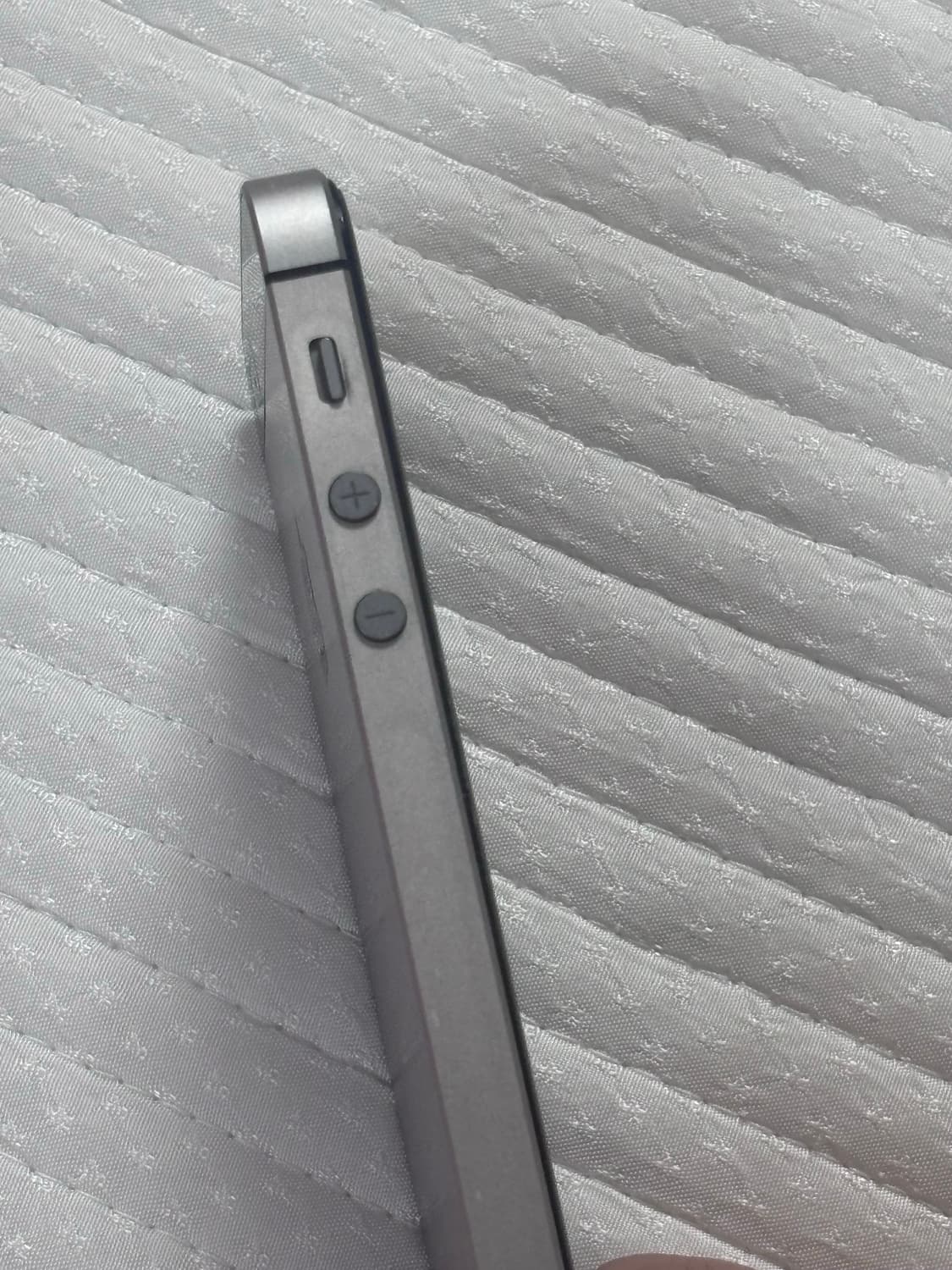 아이폰 se1 스페이스그레이 32GB 상품이미지3