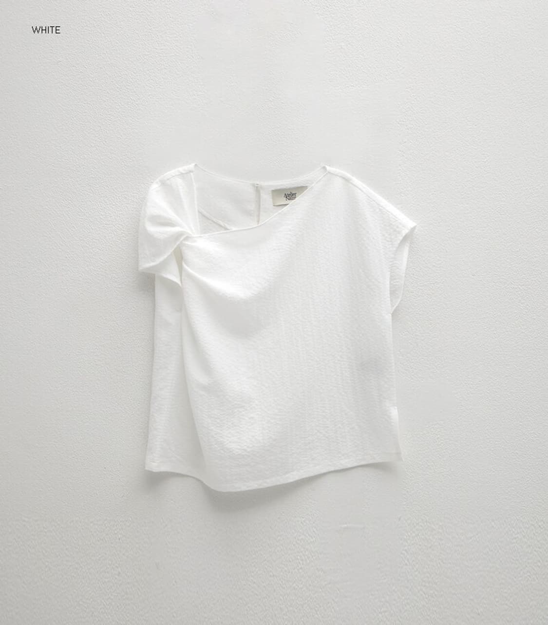 아틀리에 나인 TWIST NECK BUBBLE BLOUSE 상품이미지5