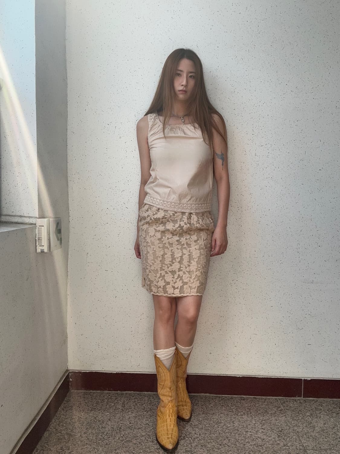 베이지 오간자 자카드 플라워 포켓 스커트 상품이미지5