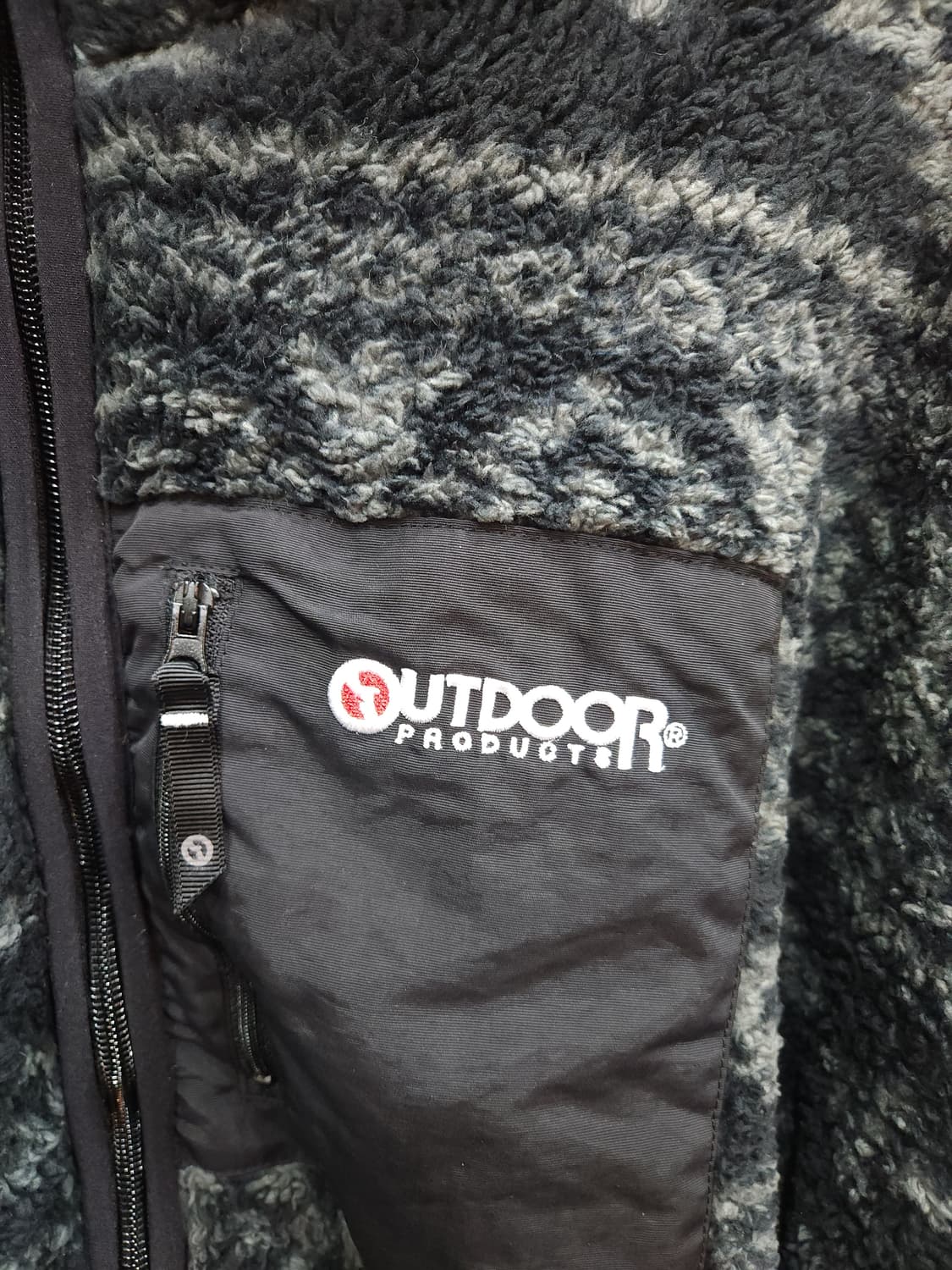 아웃도어프로덕트 윈터패턴 후리스 자켓 빅사이즈
​
 상품이미지4