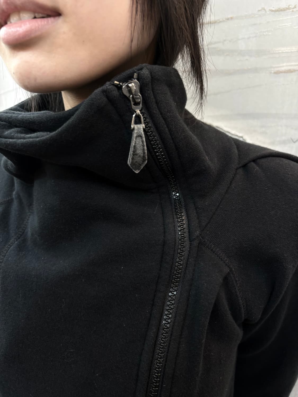 black oblique zip-up 상품이미지6