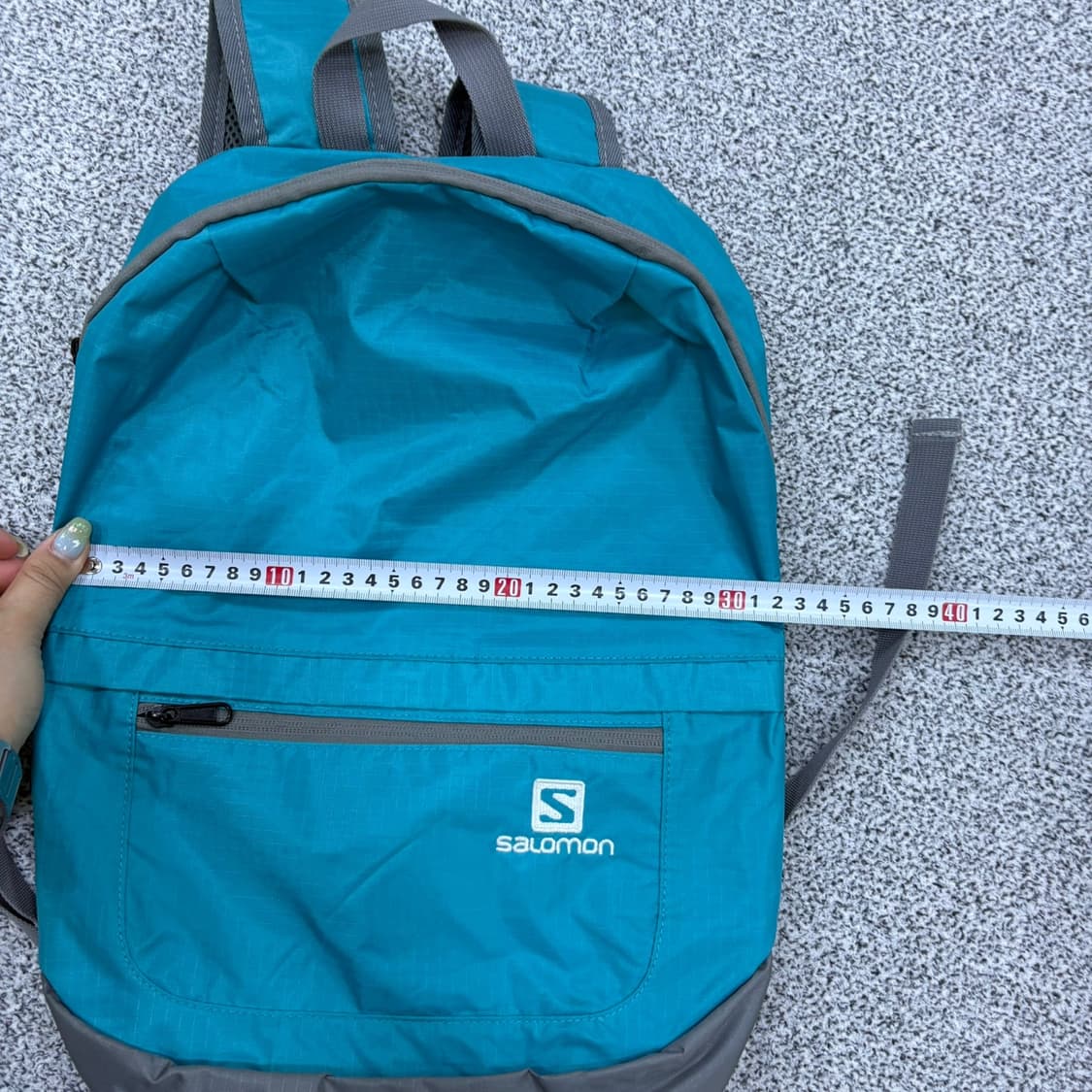실측확인 살로몬 경량 백팩 0622J1 상품이미지8