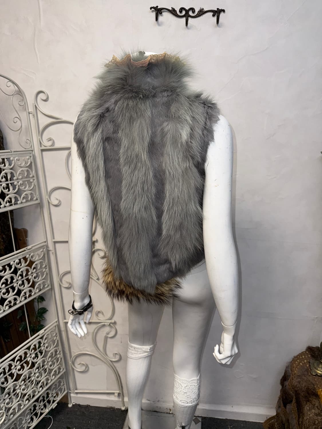 Ash blue rabbit & fox fur lace vest 상품이미지6