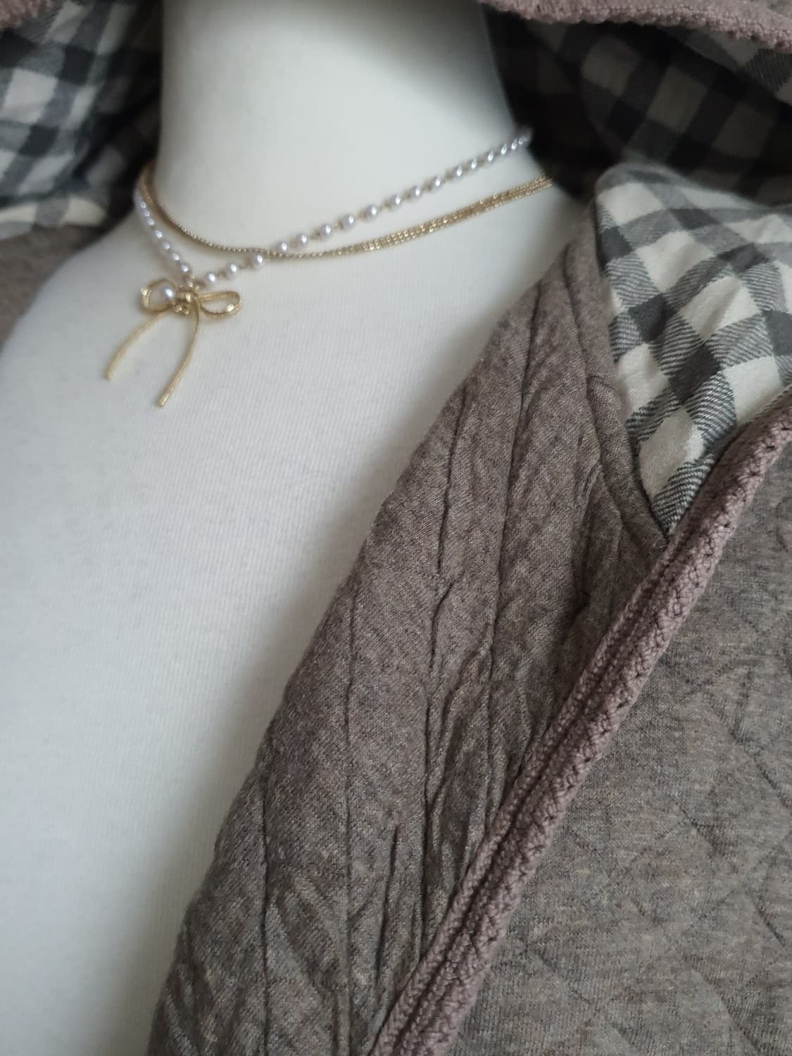 [모리걸] 누빔 체크 후드 롱 코트 상품이미지5