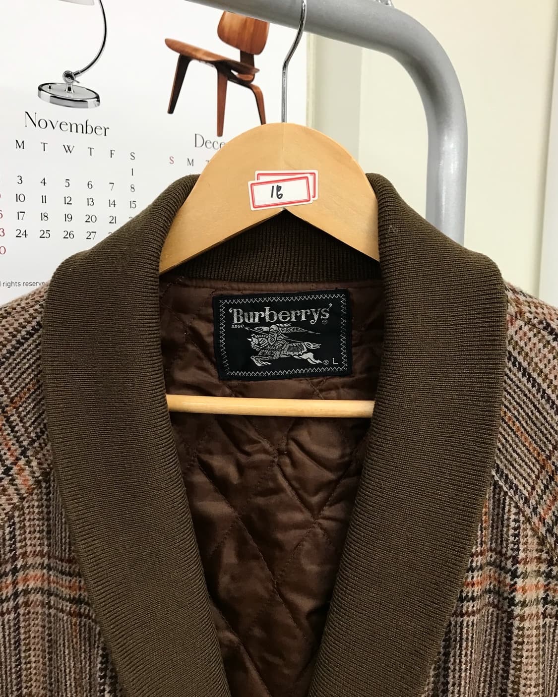 버버리 로고 체크 누빔 코트 상품이미지2