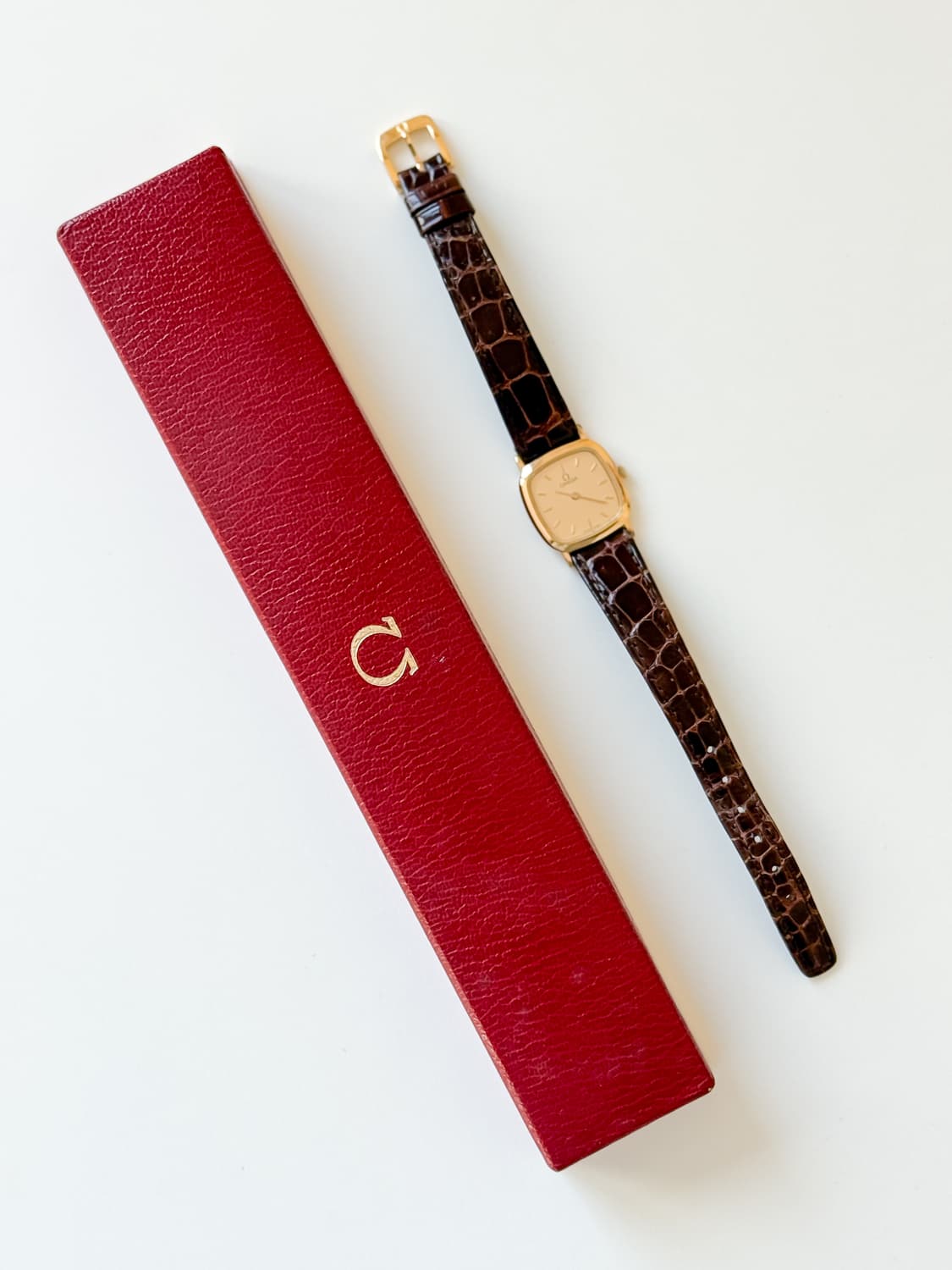 오메가 드빌 골드 스퀘어 시계 상품이미지10