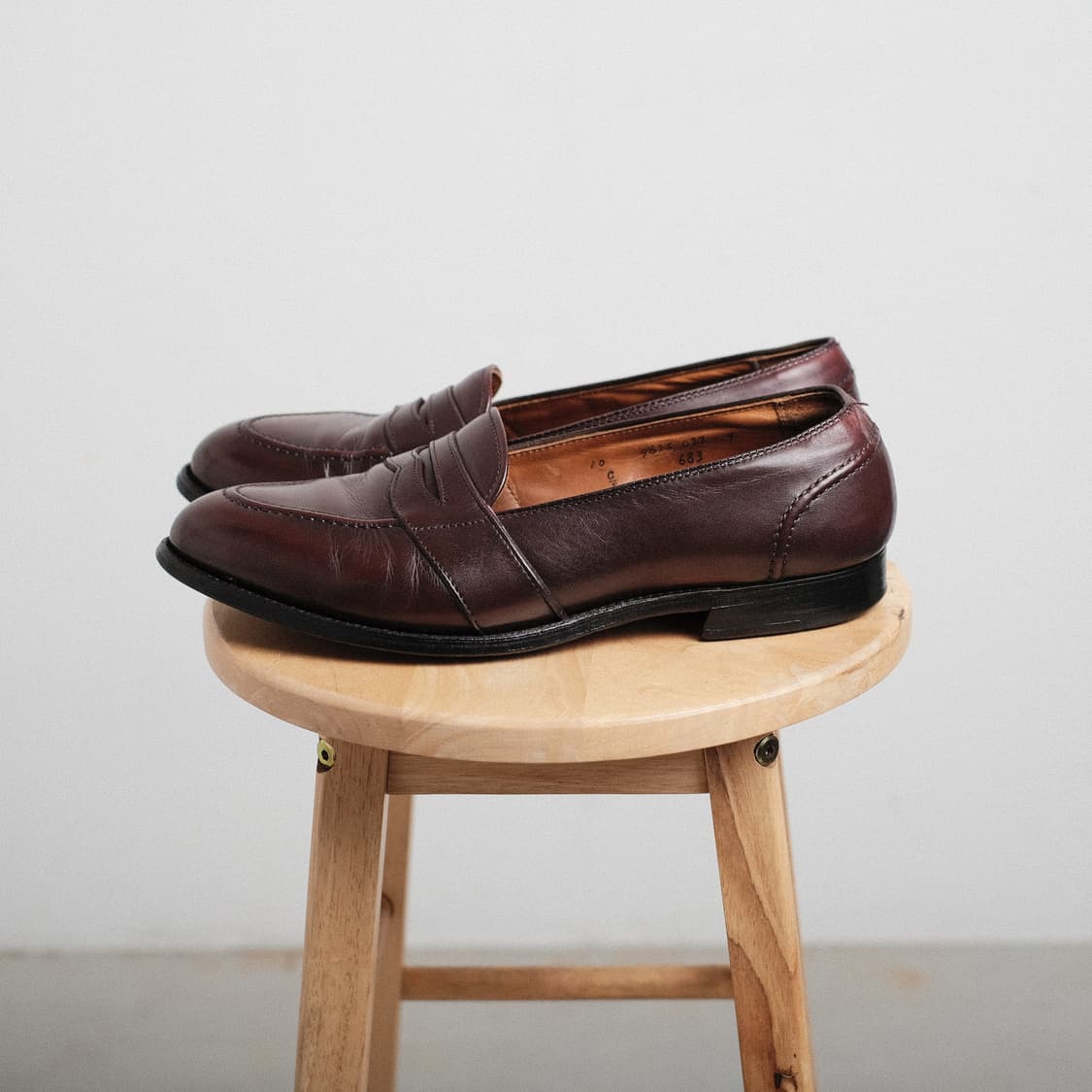 알든 버건디 683 10E 사이즈 버건디 카프 풀스트랩 페니로퍼 상품이미지4