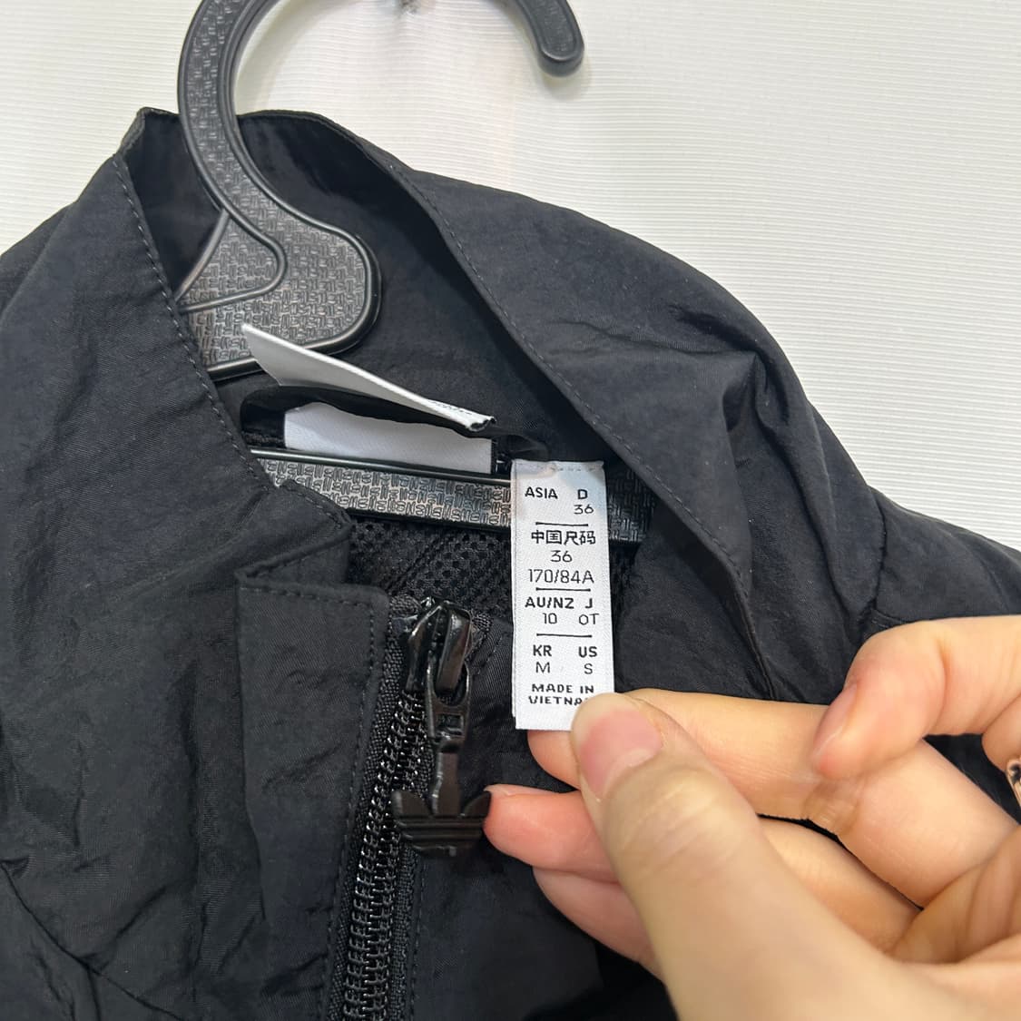 아디다스 여성 트레이닝복 세트 바람막이 + 바지 M 상품이미지2