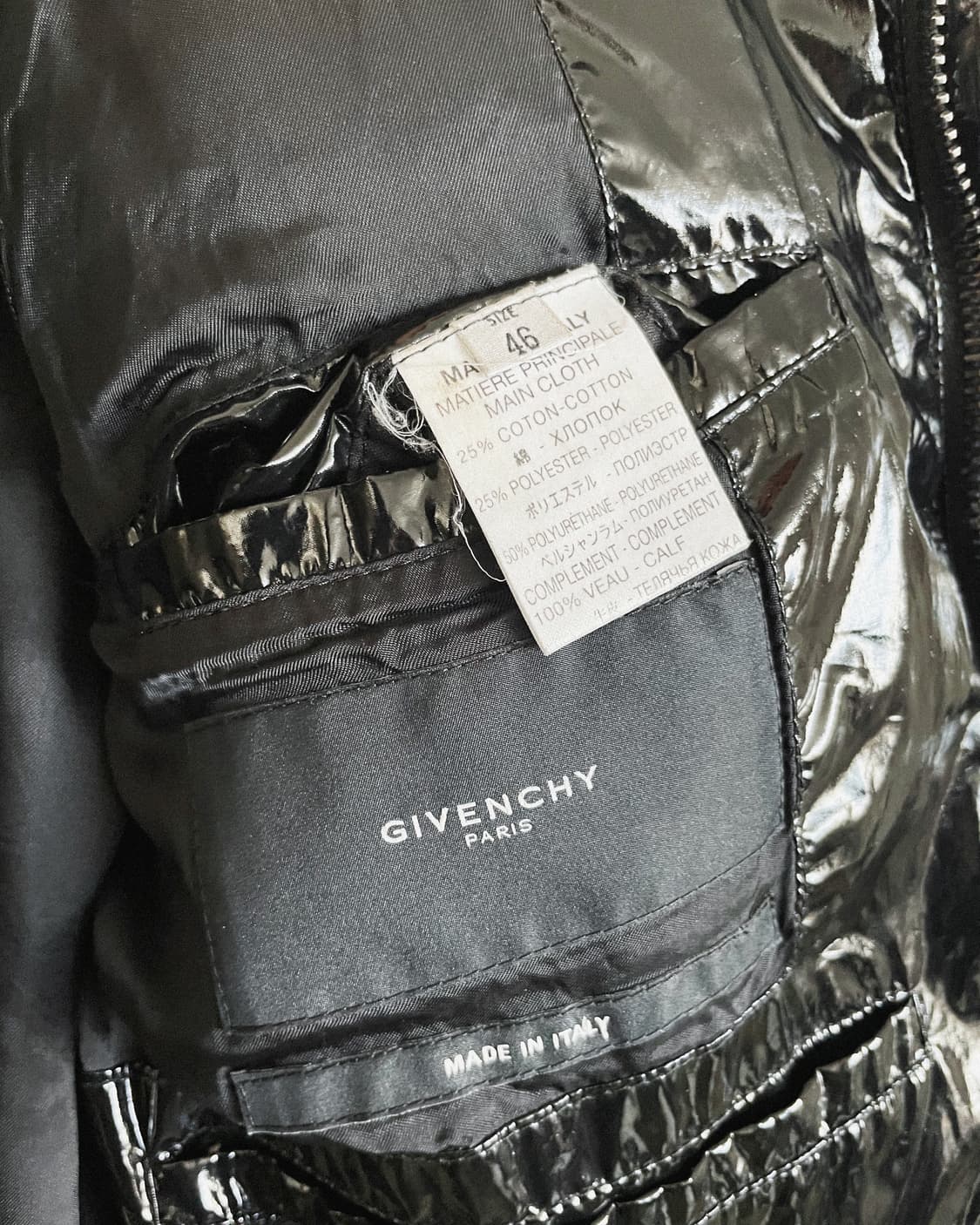 지방시 오피움 09AW 리카르도 티시 레더패널 글로시 패딩베스트 상품이미지9