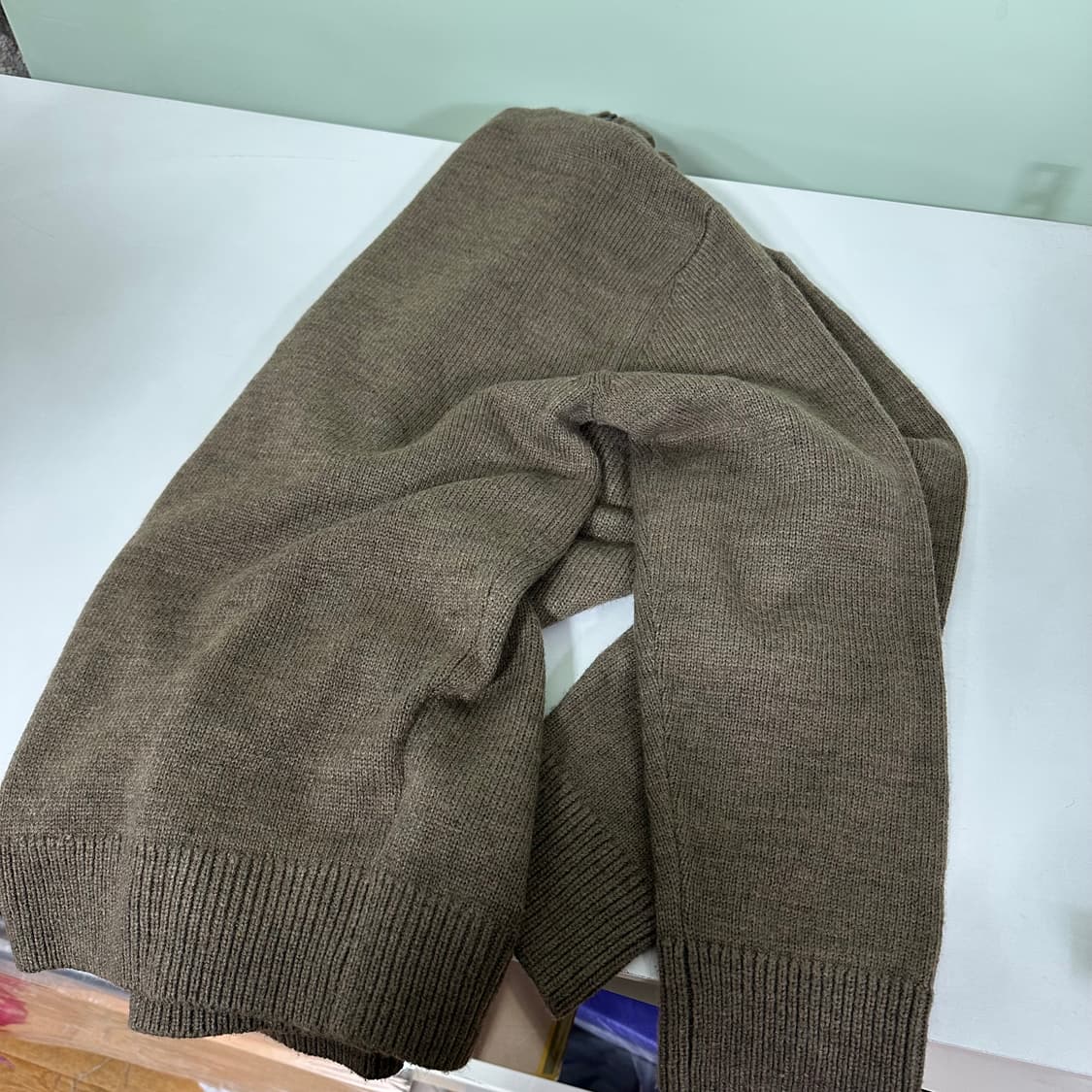 L 커스텀어클락 브라운 반집업니트 상품이미지6