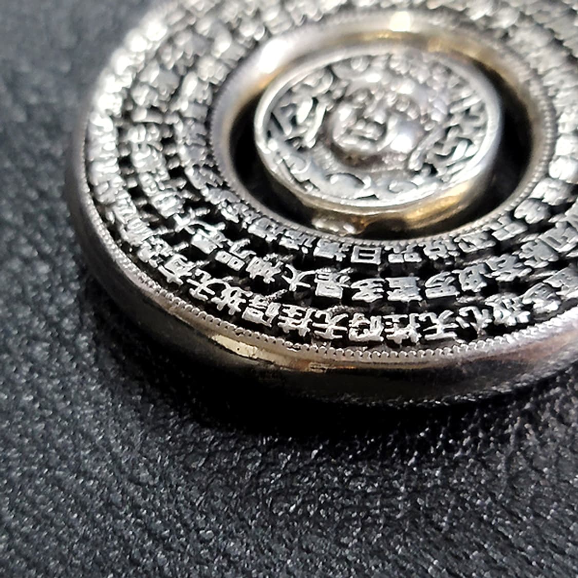 석가모니 백동 펜던트 엔틱 부처님 불교 원형 회전 만다라 남자 목걸이 상품이미지2