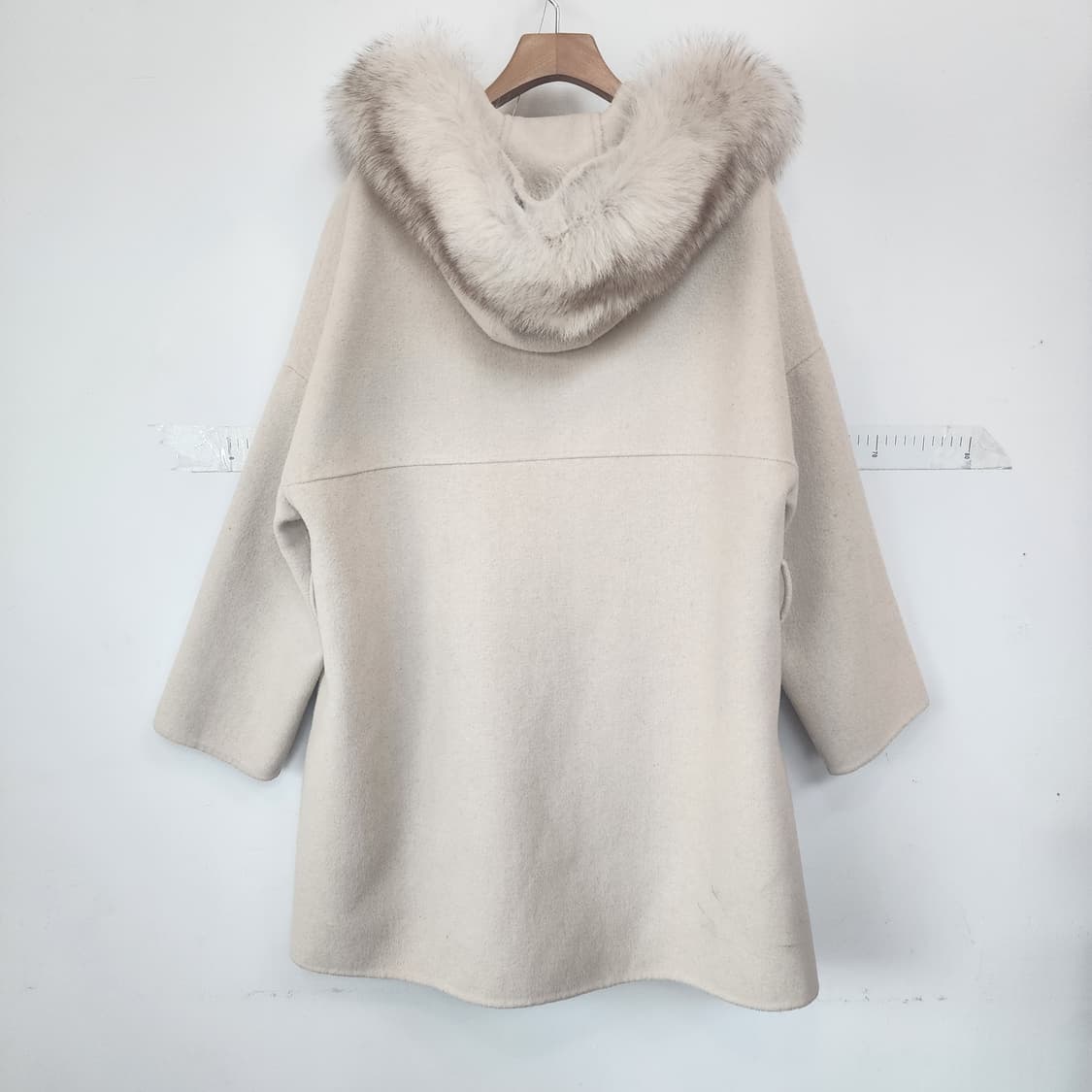 명품 퍼 후드 핸드메이드 코트 아이보리 상품이미지8