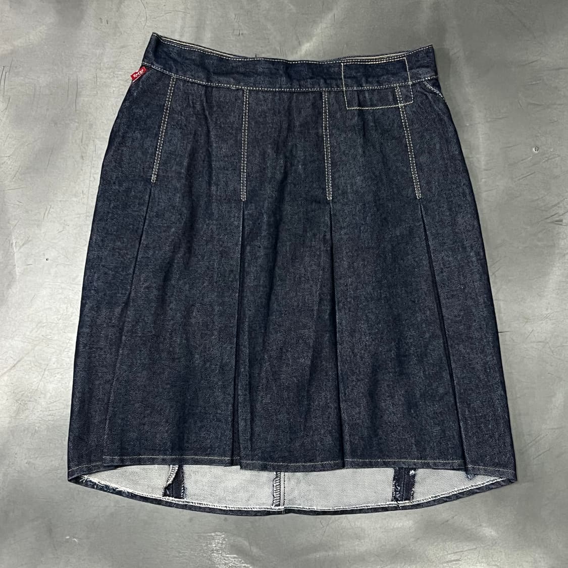  리바이스 엔지니어드진 플리츠 데님 스커트 y14677 상품이미지2