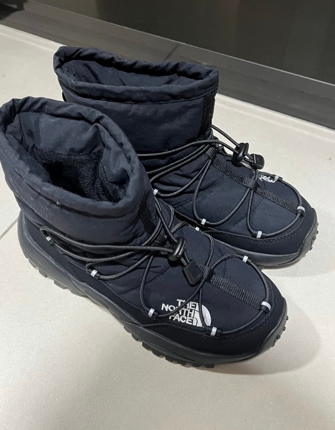 NS99Q01A 노스페이스 보레알리스 부티 블랙 230 상품이미지4