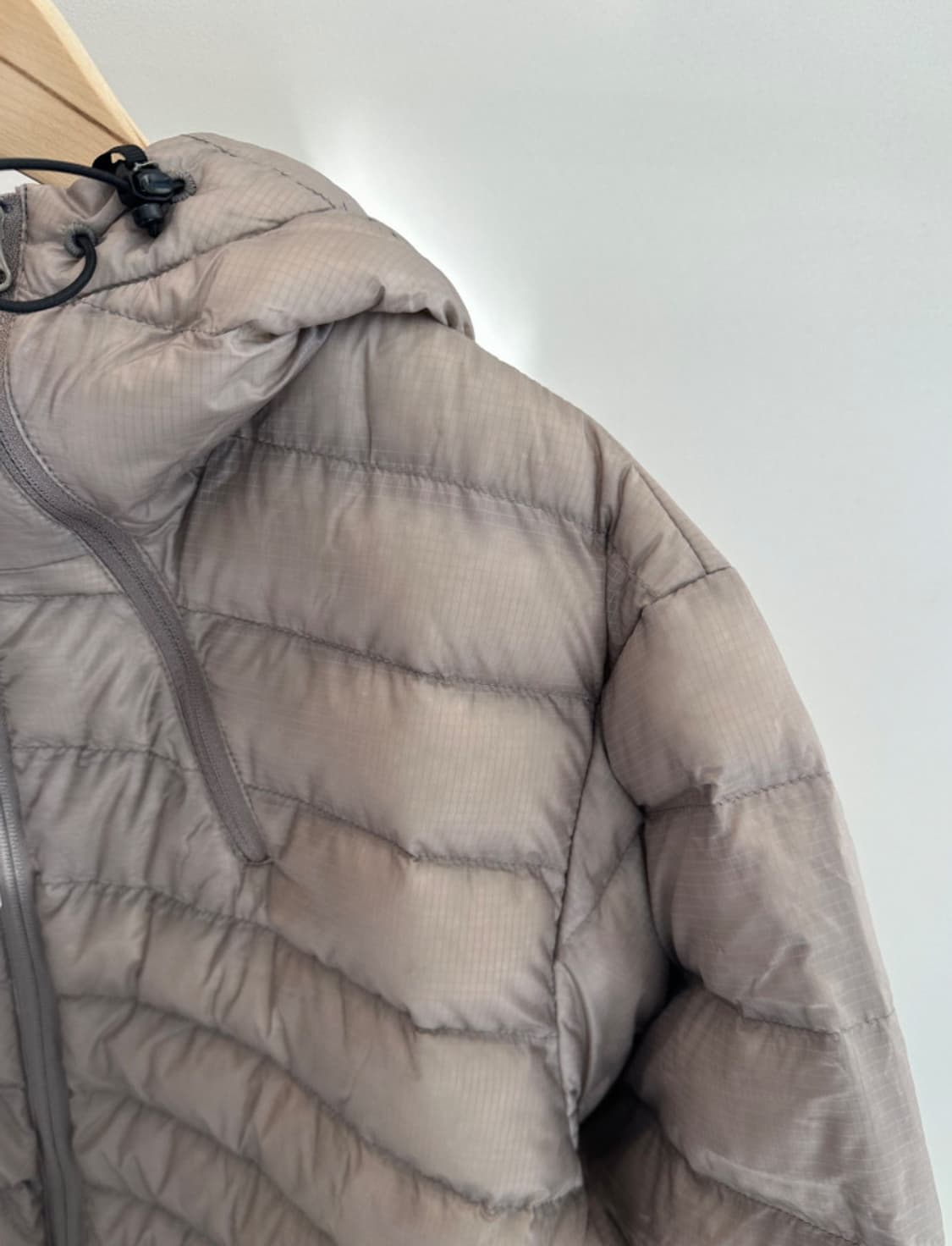 산산기어맛 서픽스 덕다운 경량패딩 새상품 상품이미지2