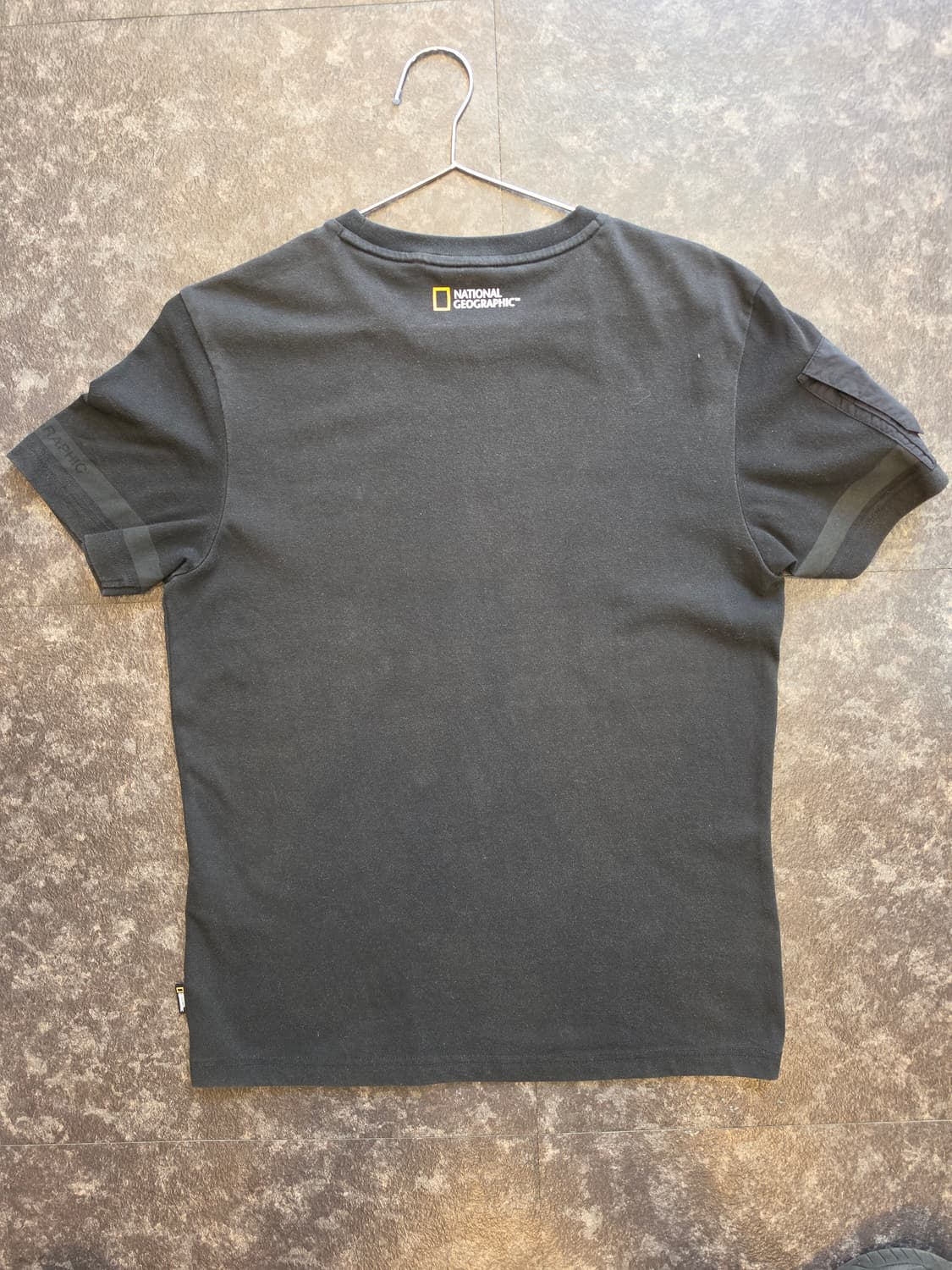 내셔널지오그래픽 검정색 반팔 티셔츠 - M 상품이미지8