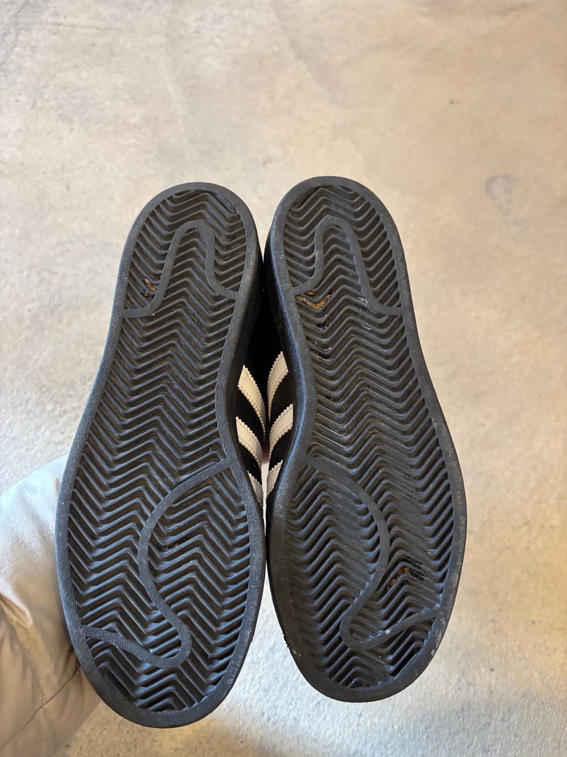 아디다스 슈퍼스타 블랙 흰색 삼선 스니커즈 상품이미지8