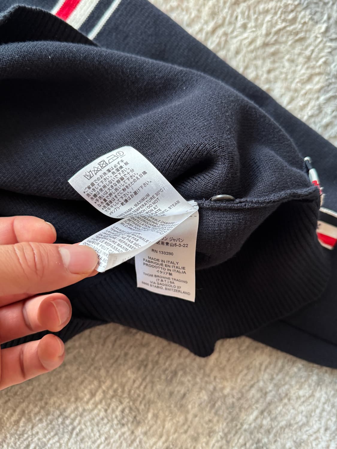 톰브라운 밀라노 스티치 니트 스웨터 상품이미지4