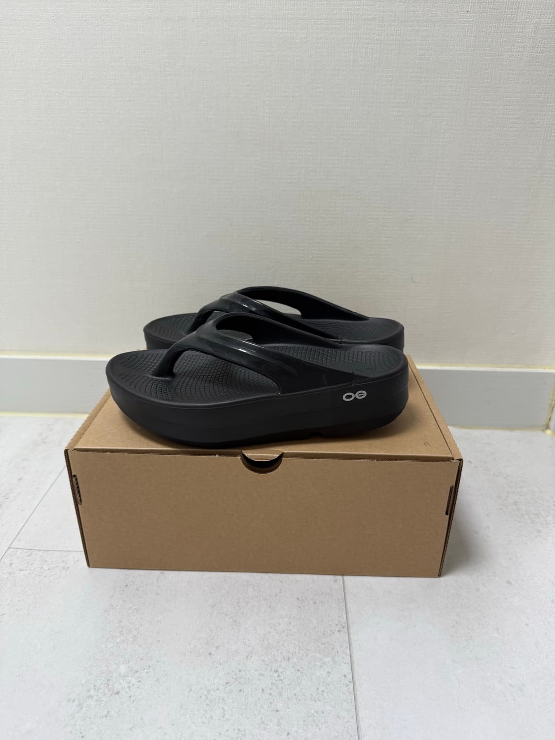 우포스 울랄라 오메가 플랫폼 쪼리 블랙 240 상품이미지5