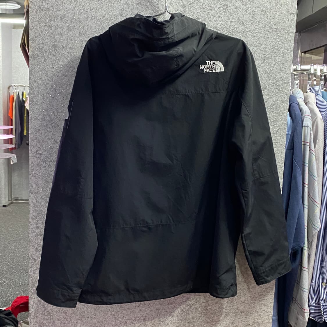 노스페이스 나일론 후드 스트링 바람막이 B4126 상품이미지4