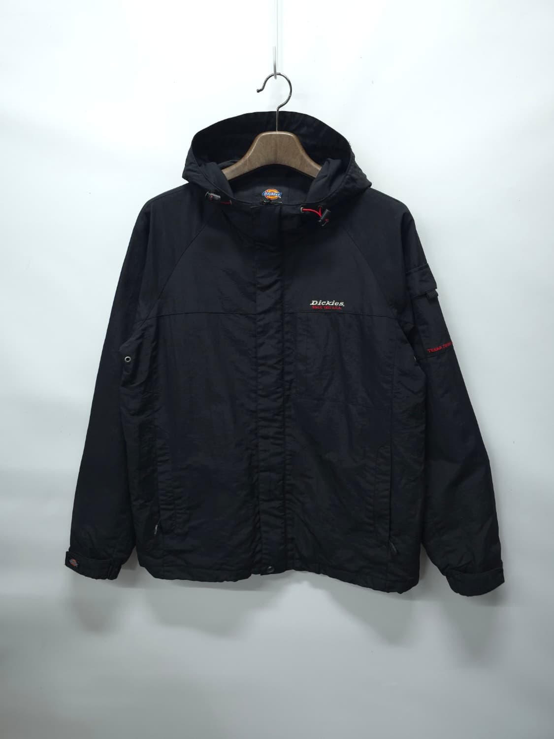 ​디키즈(Dickies) 올블랙 자수 로고 후드 바람막이 자켓 (L) 상품이미지1