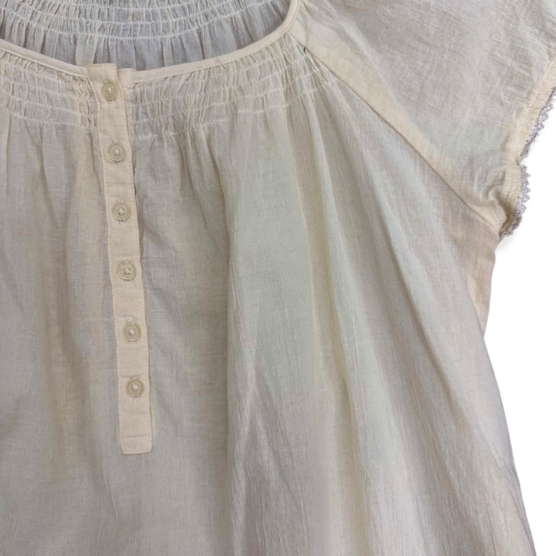 Button Detail Puff Cap Ivory Top 상품이미지5