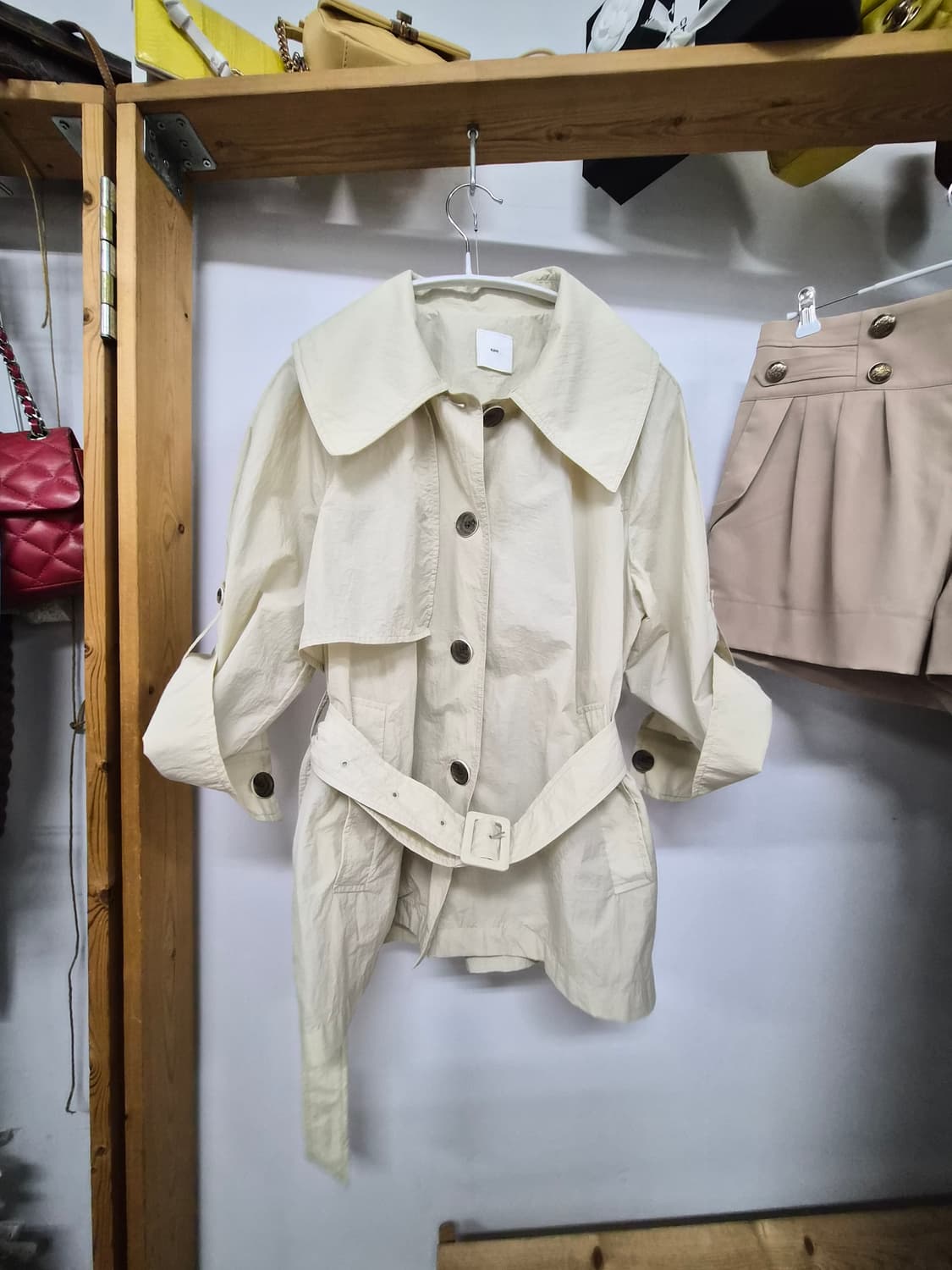 구호 바스락 숏트렌치 상품이미지1