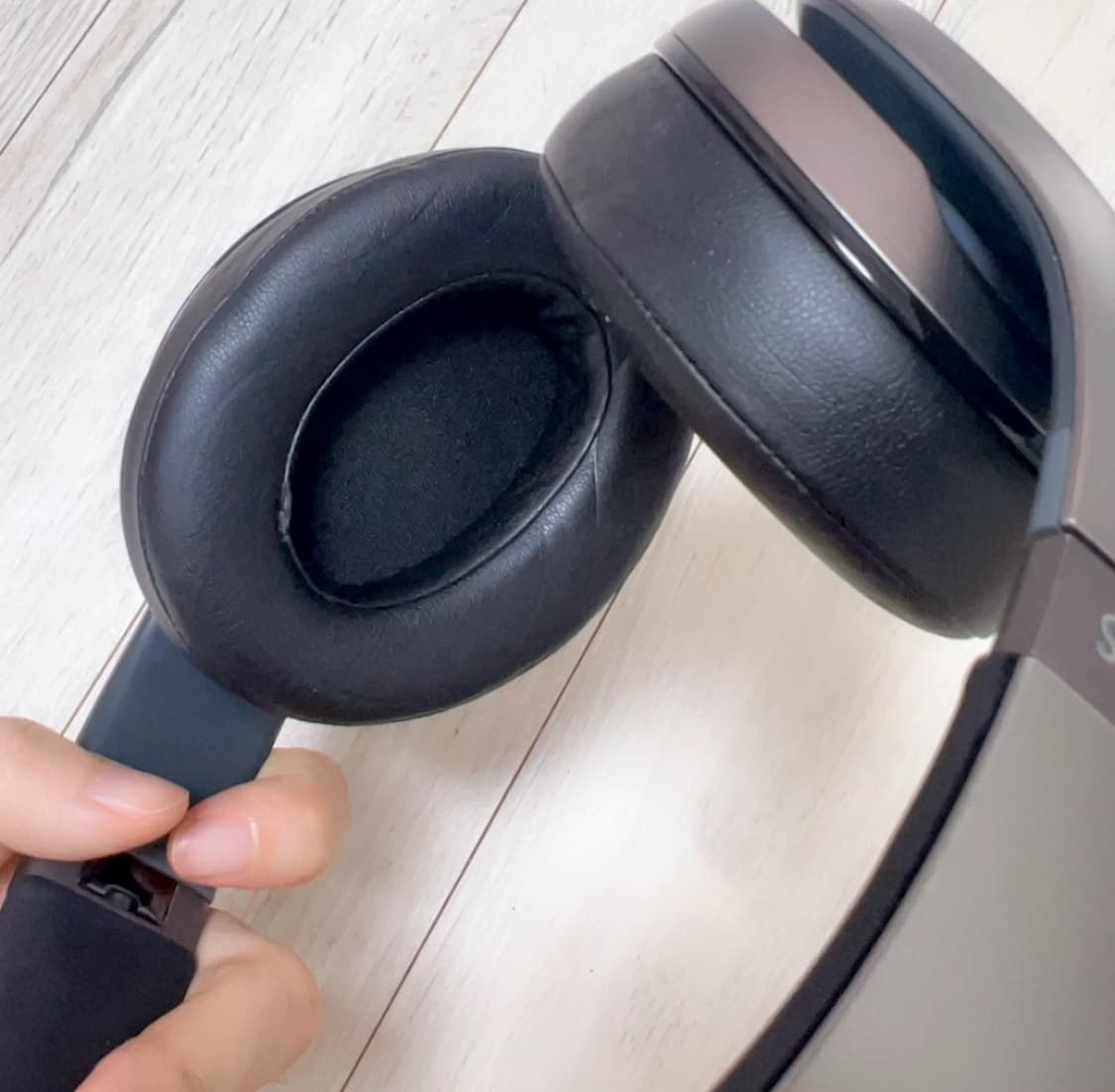 비츠 닥터드레 스튜디오 와이어리스 티타늄 컬러 상품이미지9