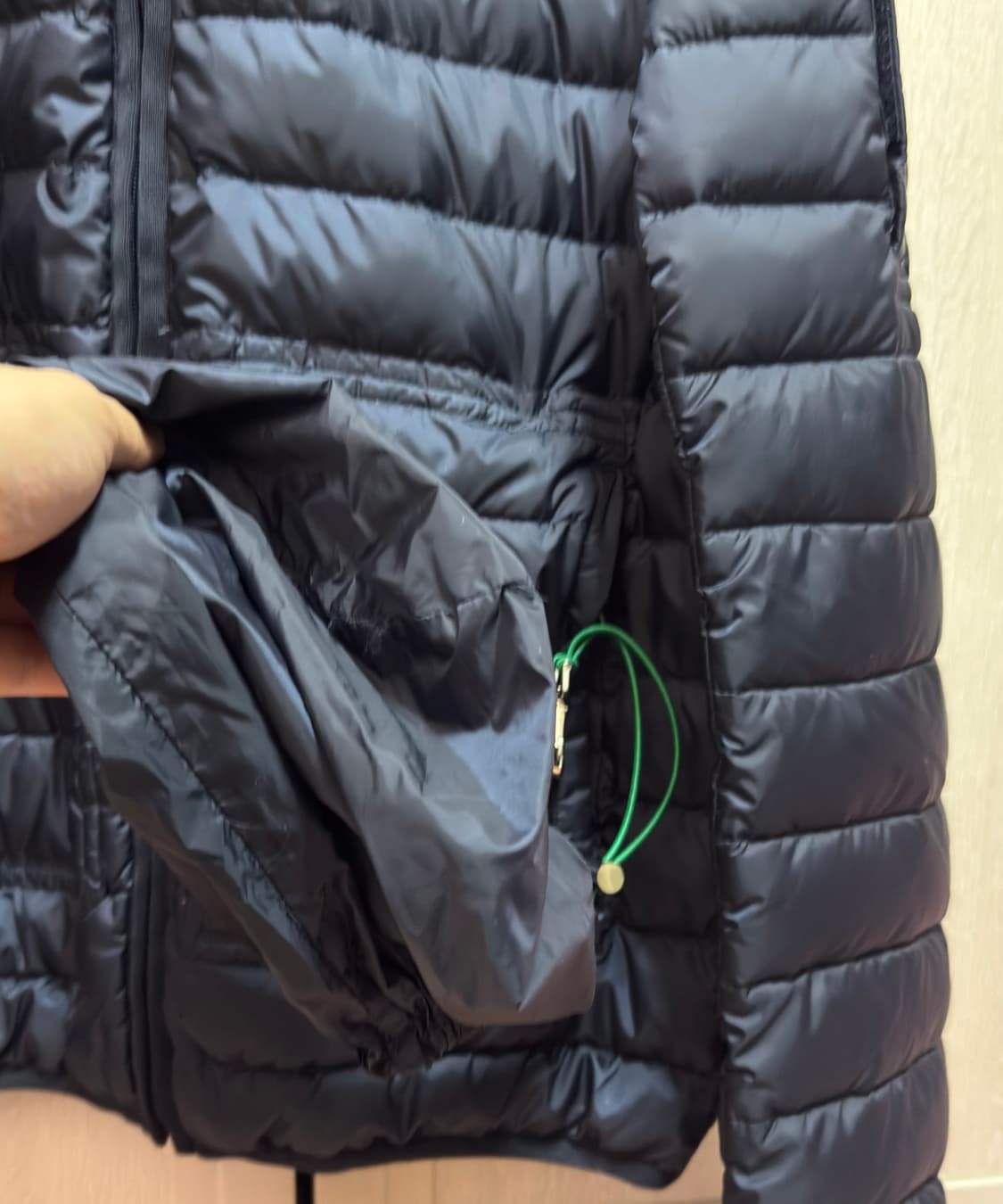 [48]프라다 경량패딩 상품이미지4