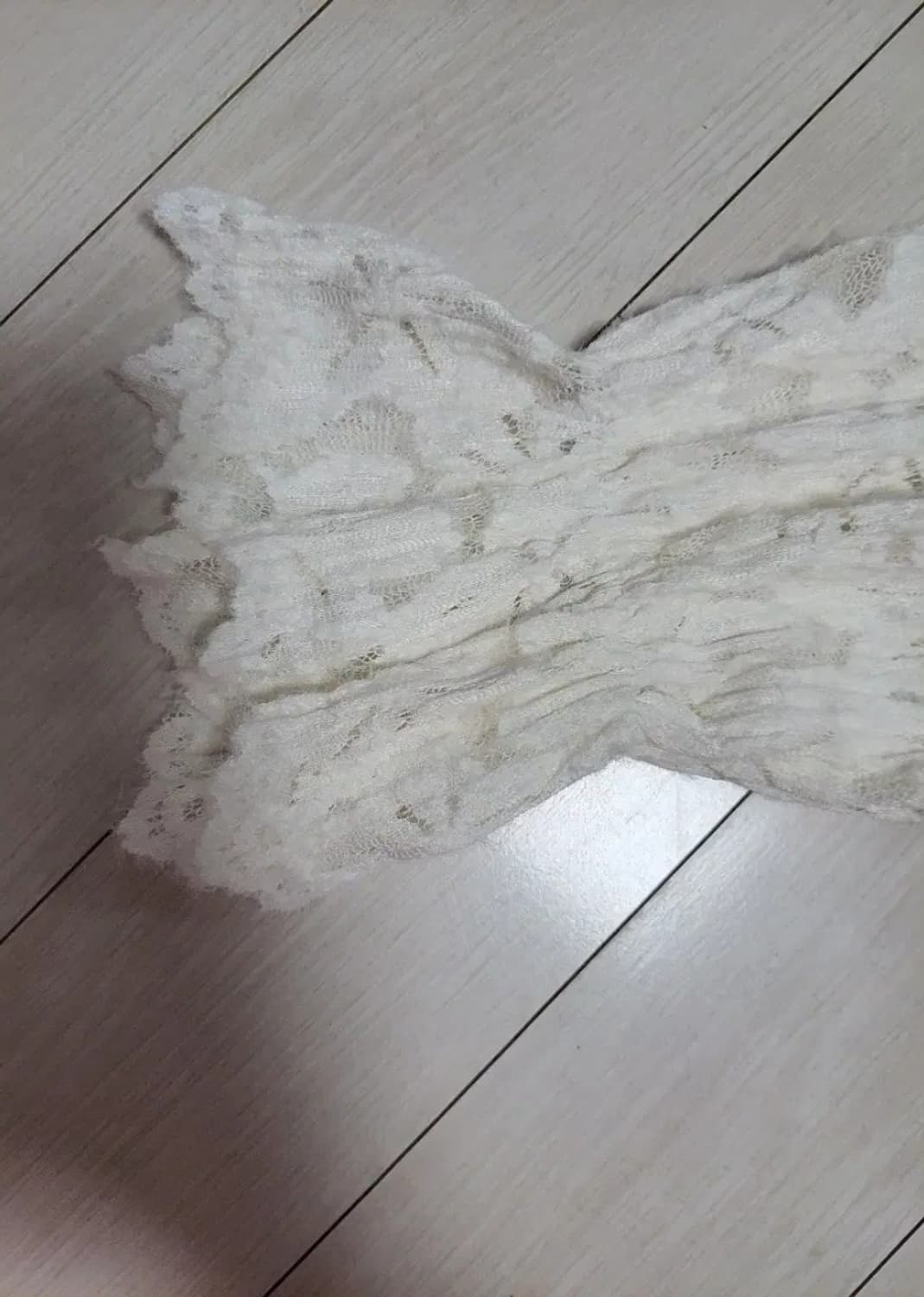 새상품급처!플라스틱아일랜드 레이스 소매러플프릴 니트블라우스 레니본st 상품이미지4