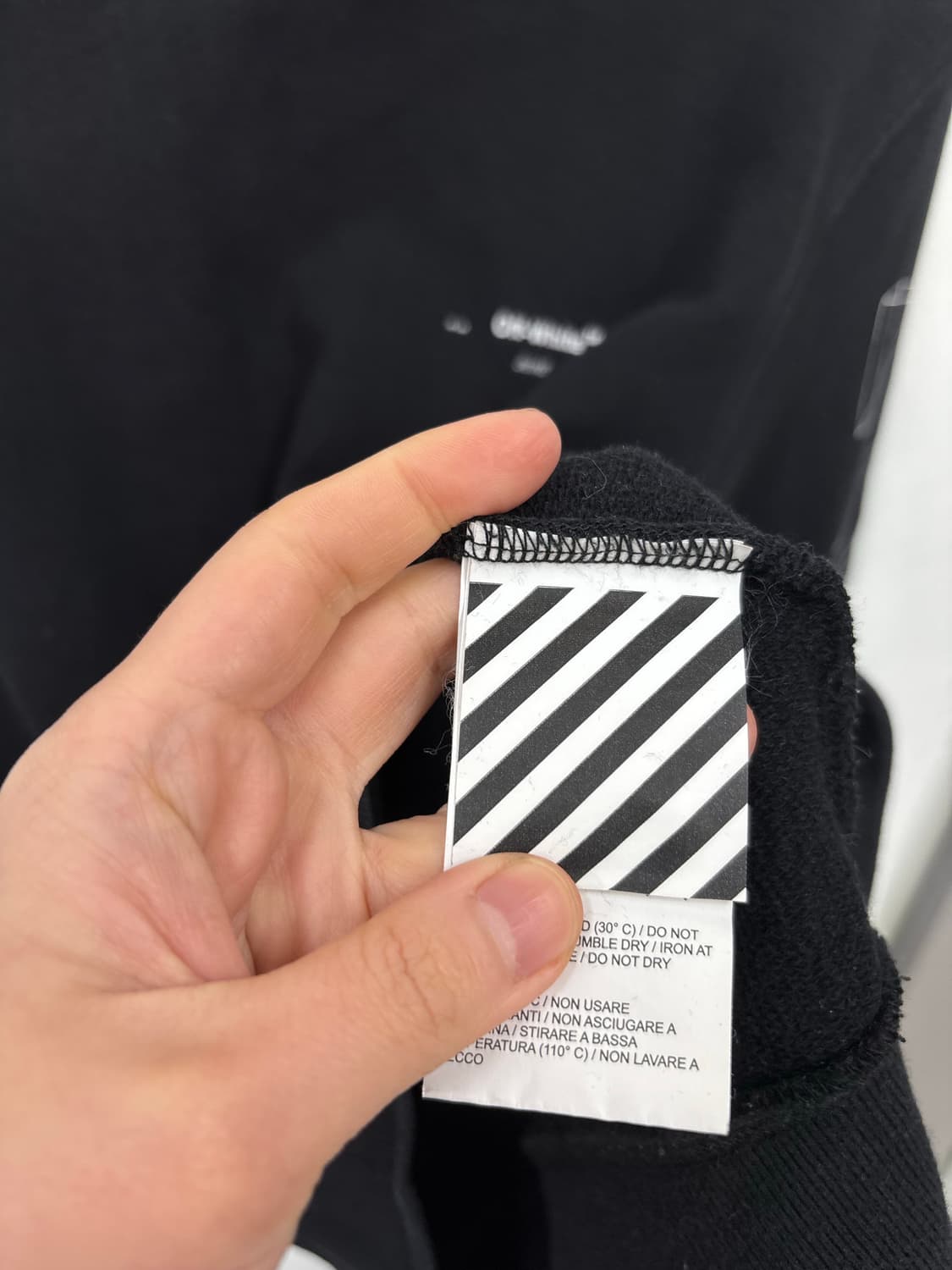 오프화이트 3D 애로우 맨투맨 상품이미지6