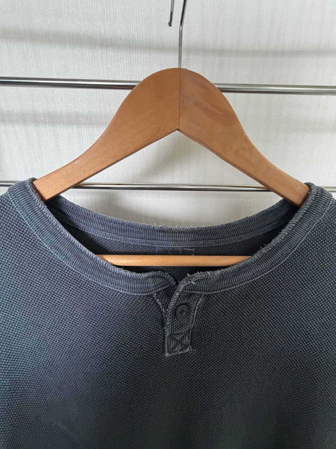 앵글런 Pigment Henley Neck 피케티 상품이미지4