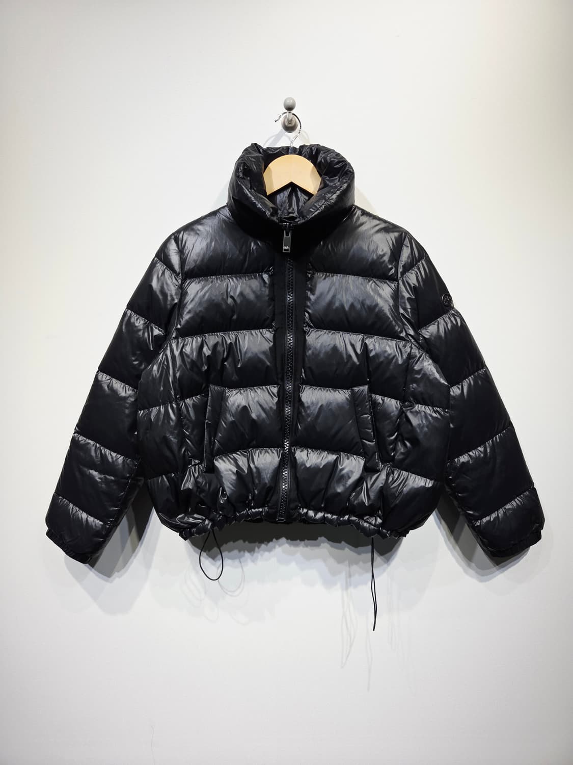 칼라거펠트 파리스 글로시 구스다운 숏패딩 상품이미지2