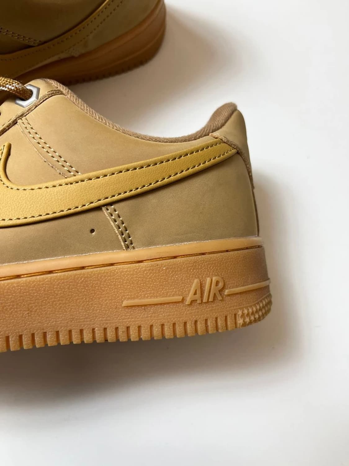 나이키 플랙스 된장 에어포스 스니커즈 Q1316 상품이미지7