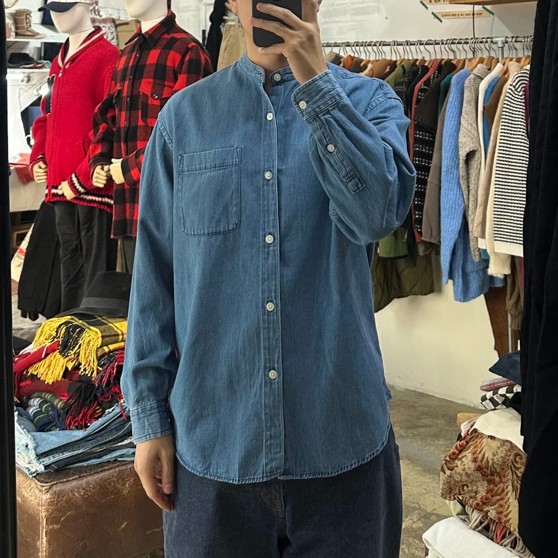 (착용컷) 유니클로 헨리넥 데님 셔츠 (남성용 100) 상품이미지3