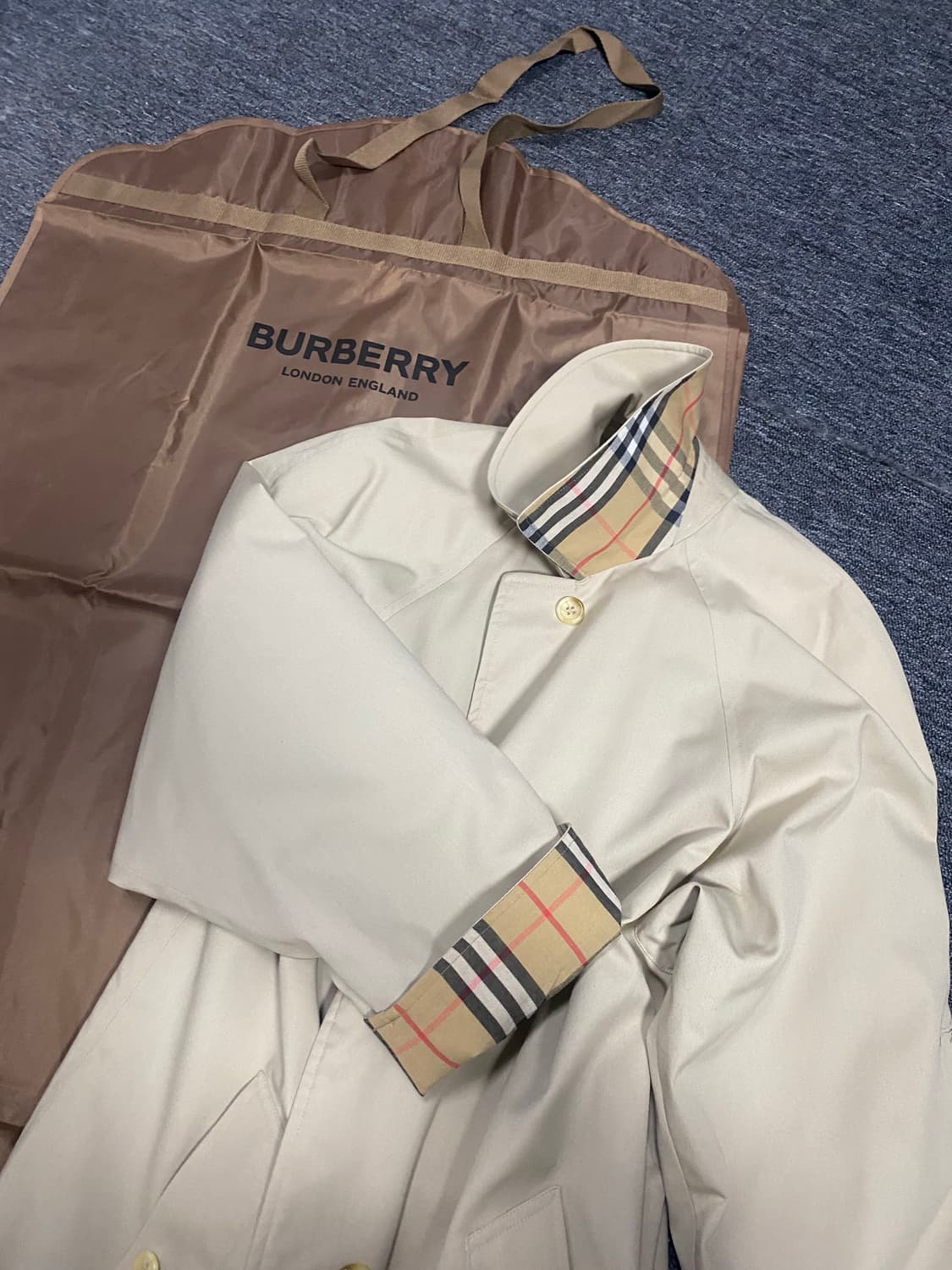 급처. 버버리 시그니처 노바체크 트렌치코트 상품이미지1