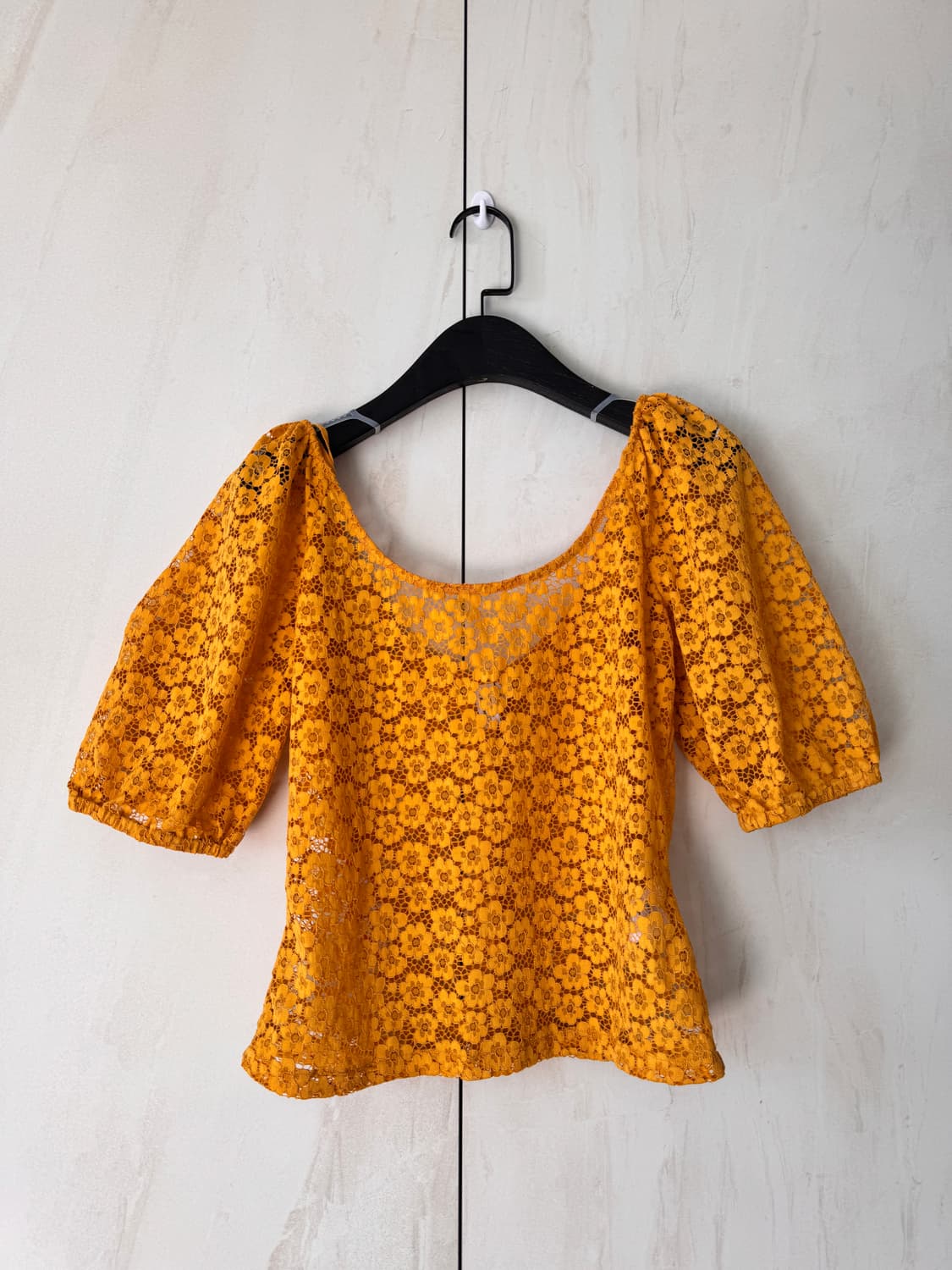 새상품 앤아더스토리즈 레이스 블라우스 옐로우 EUR 38(55,66사이즈 상품이미지7