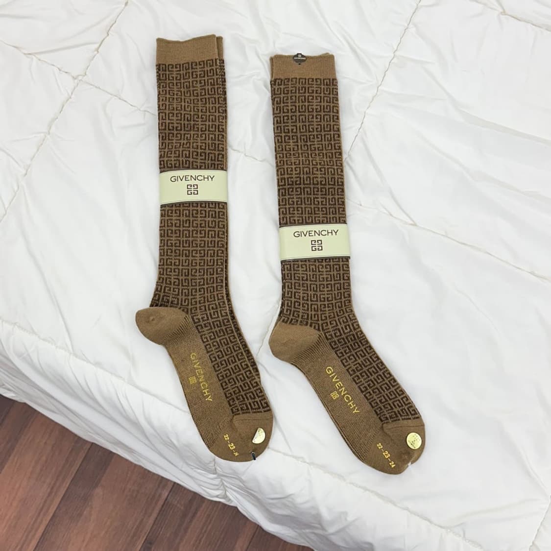 [새상품] givenchy / 지방시 로고 울 니삭스  상품이미지1