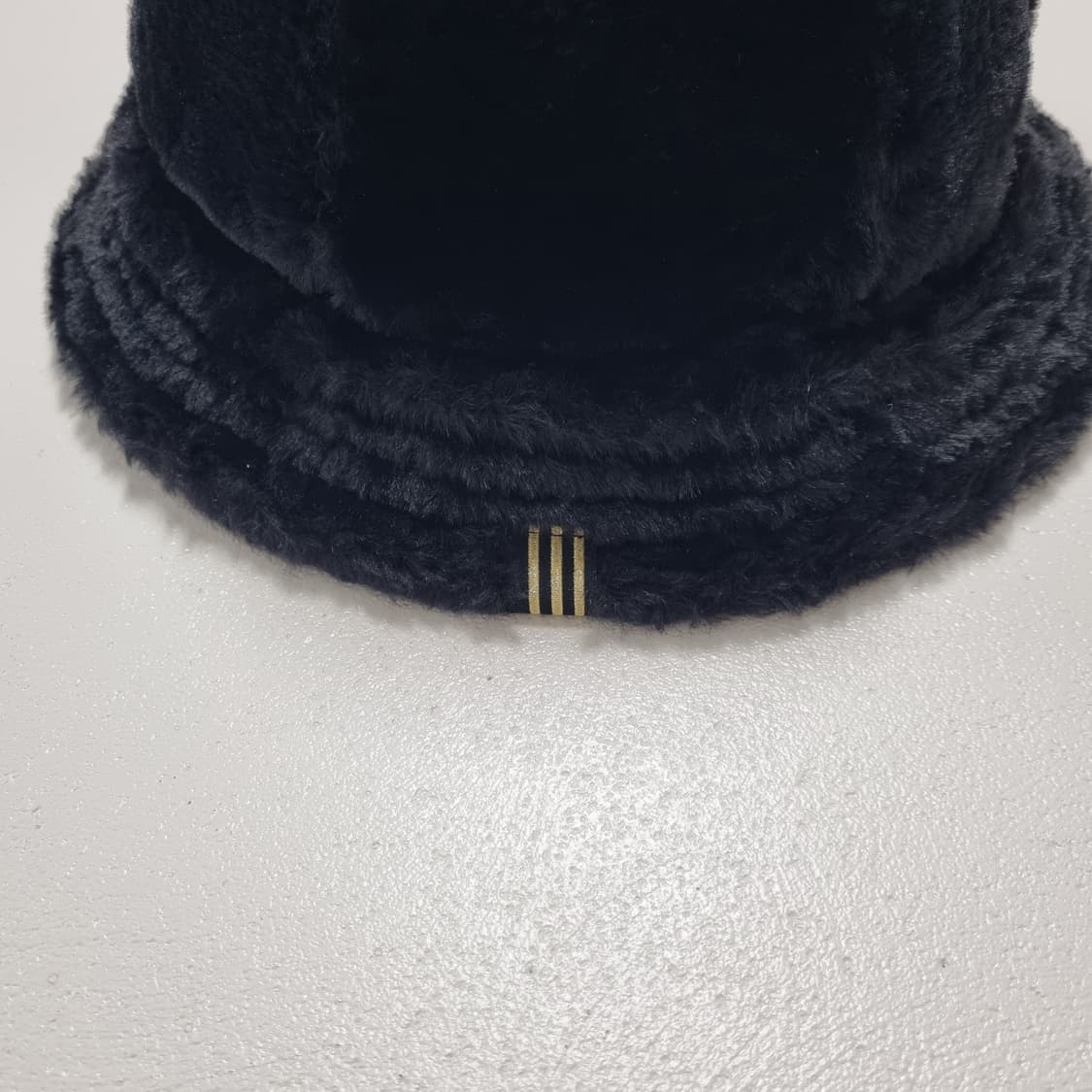 아디다스 페이크퍼 버킷햇 - OS 상품이미지4