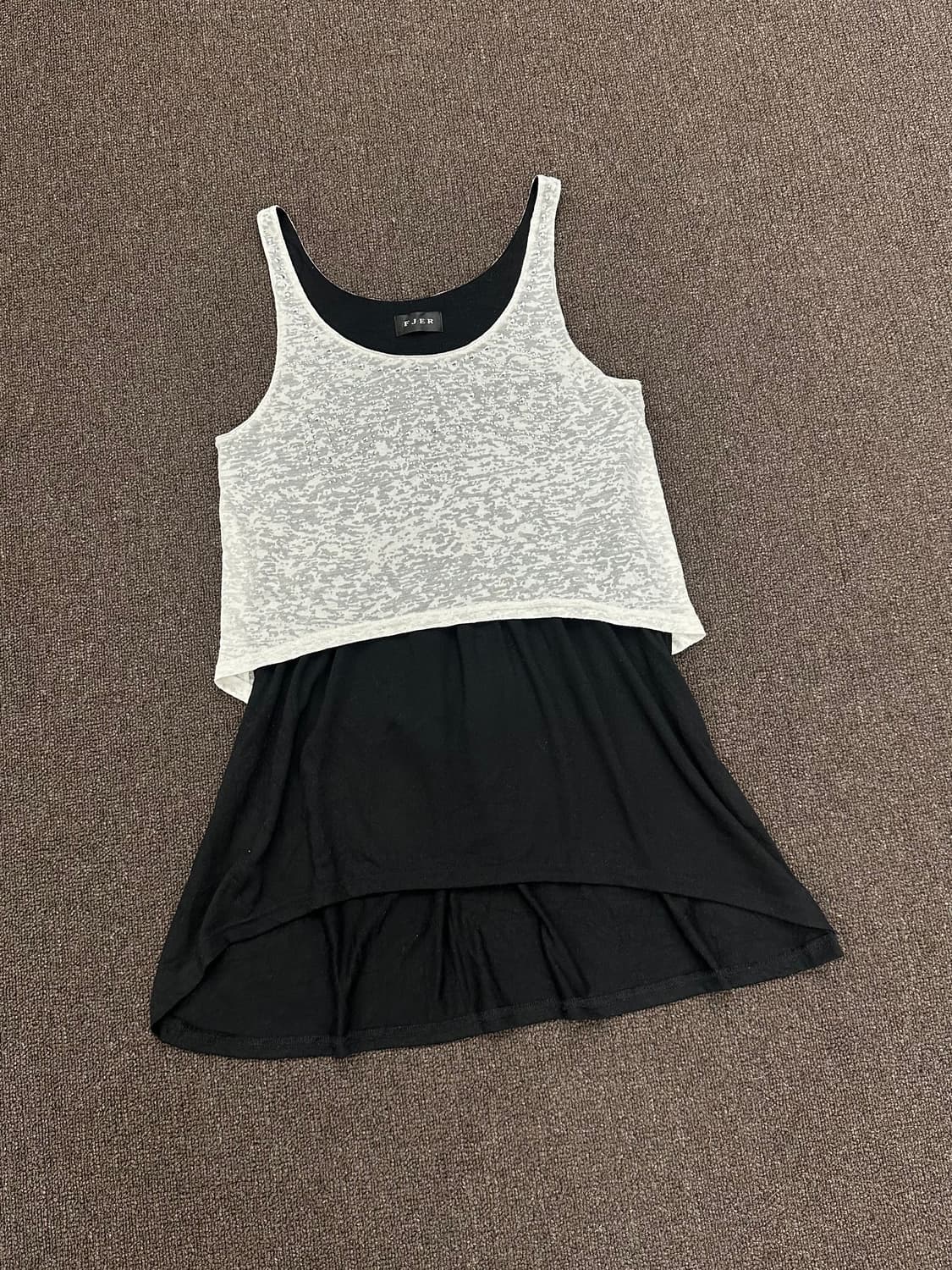 M)Japanese vintage 여성 스터드 디테일 y2k 나시 상품이미지1