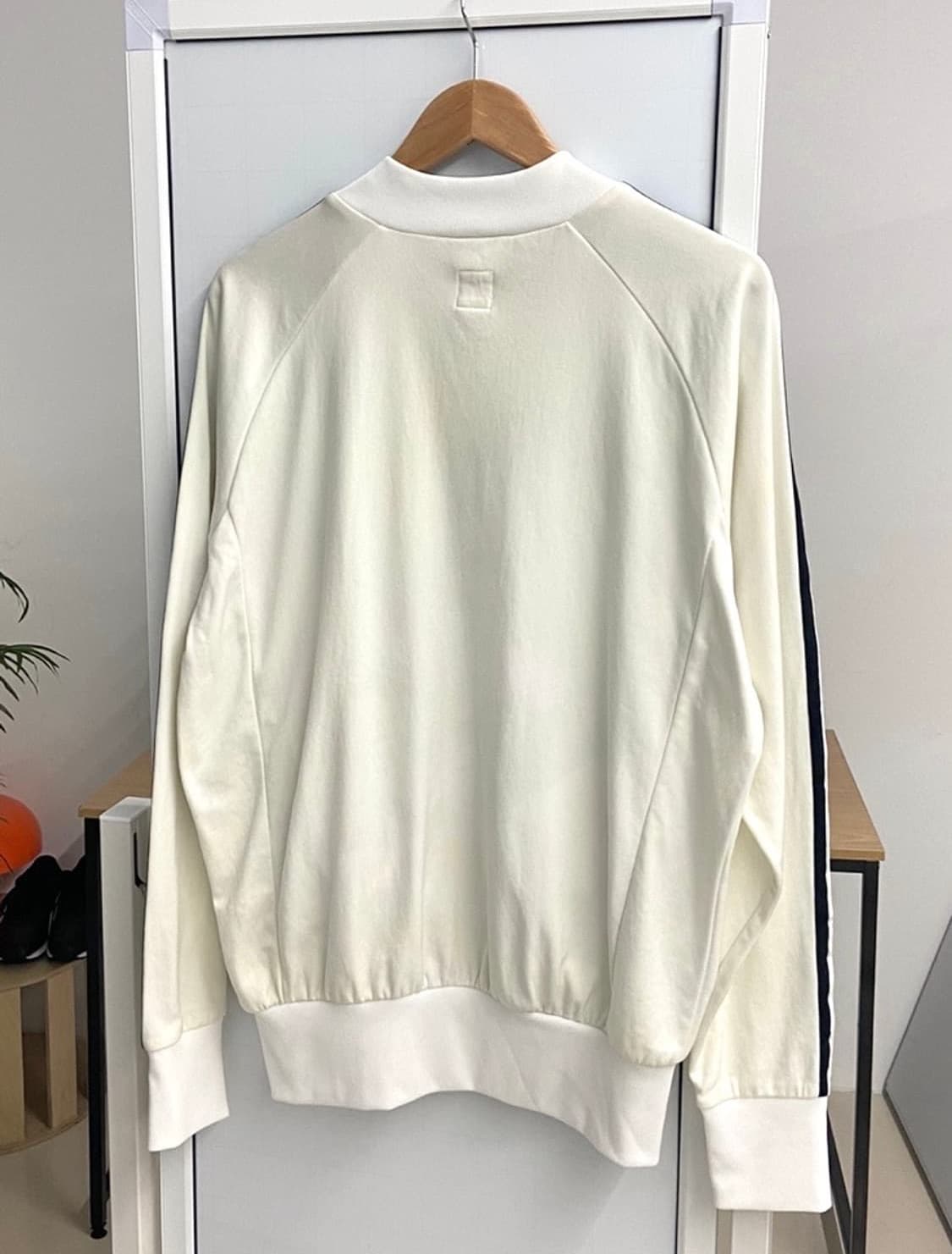 아디다스 슈퍼스타 크림 화이트 아이보리 트랙탑 져지 상품이미지3