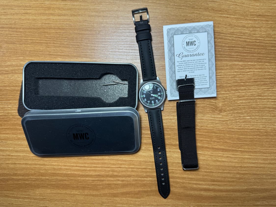 MWC G10 데이저스트/ 정품보증서O / 실버X블랙 필드워치 상품이미지1