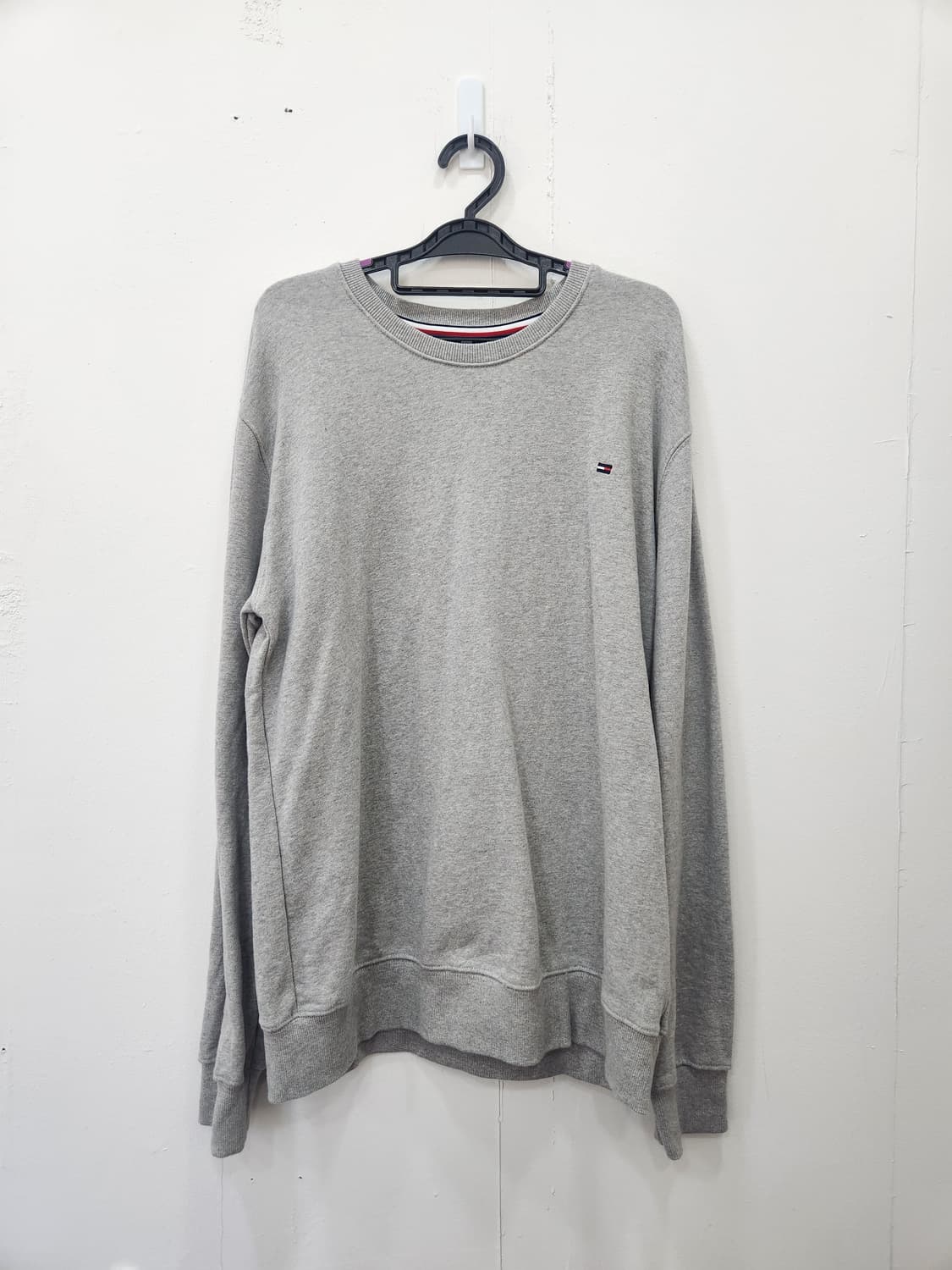 타미힐피거 그레이 맨투맨 티셔츠 남성 100사이즈 상품이미지1